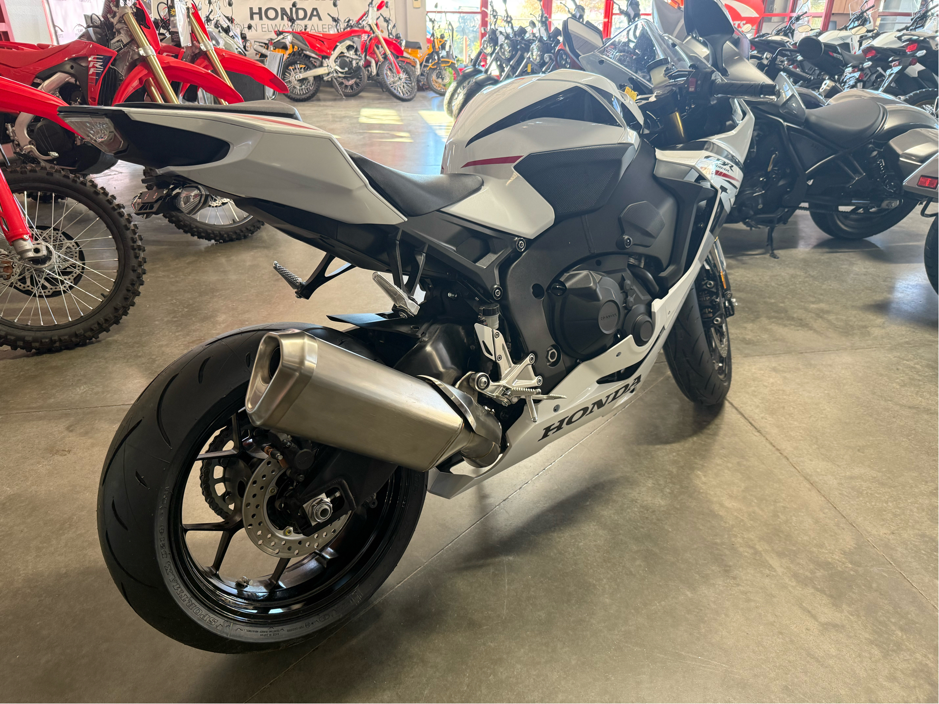 ホンダ　CBR1000RR-2型 New 2026 Honda CBR1000RR | Motorcycles in Kaukauna WI | 900322