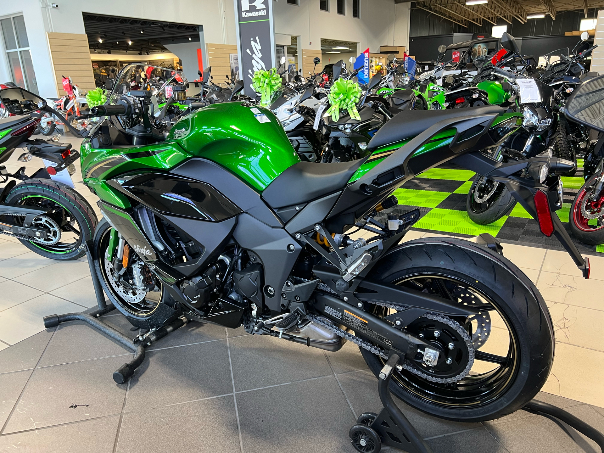 2025 Kawasaki Ninja 1100SX SE ABS in Emerald Blazed Green