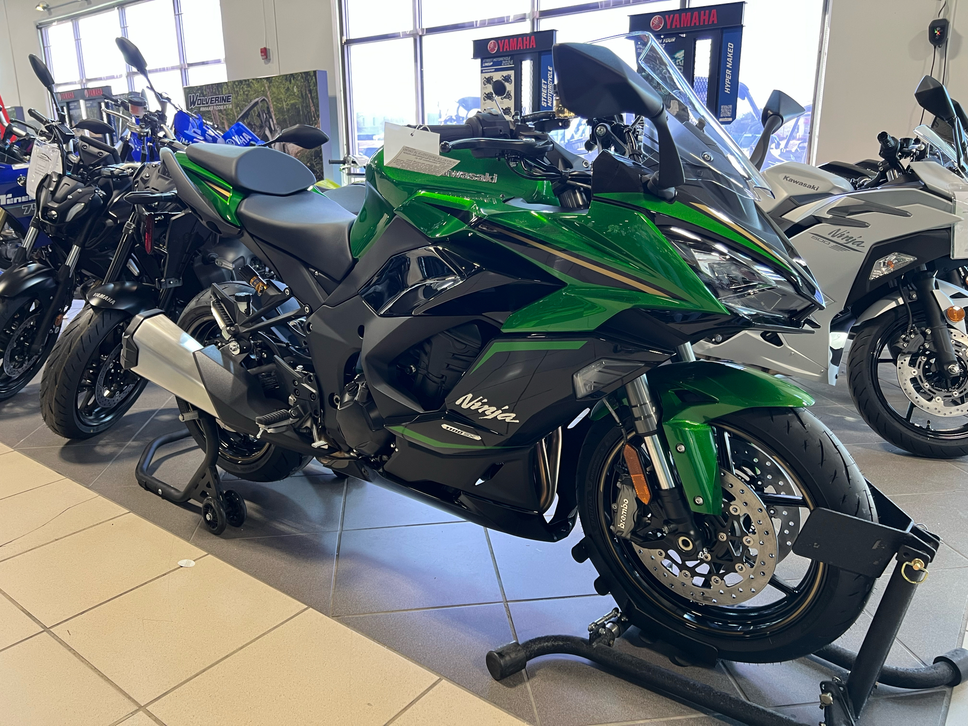 2025 Kawasaki Ninja 1100SX SE ABS in Emerald Blazed Green
