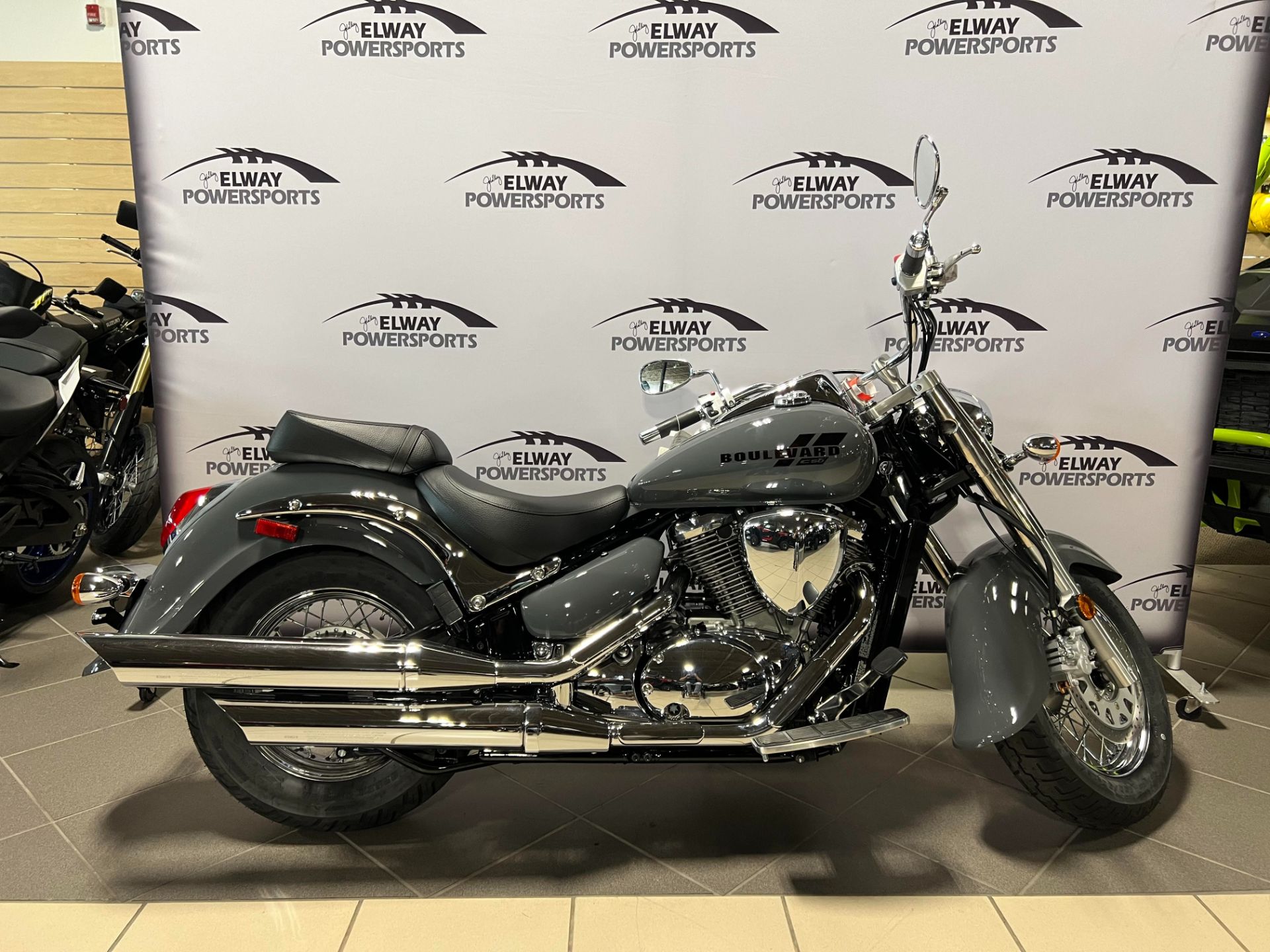 2025 Suzuki Boulevard C50 in Solid Iron Gray | For Sale in Lincoln NE, image size:1920x1440
