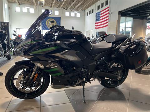 2020 Kawasaki Ninja 1000SX in Metallic Graphite Gray