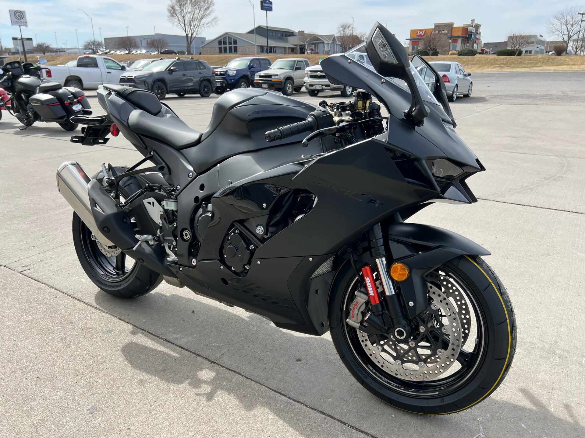 2025 Kawasaki Ninja ZX-10R ABS in Metallic Flat Spark Black
