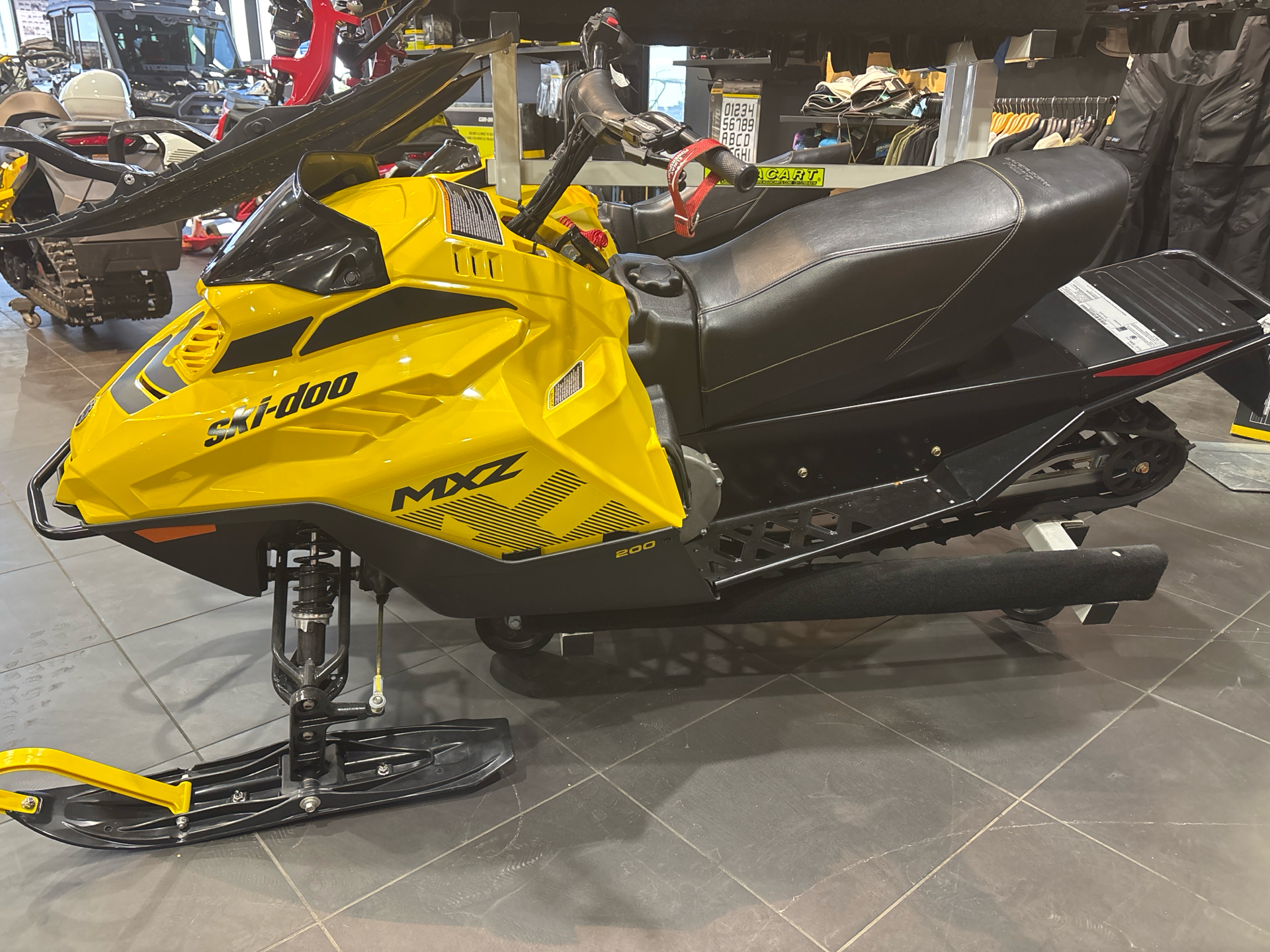 New 2025 Ski-Doo MXZ 200 ES Cobra 1.0, Fort Collins CO | Specs