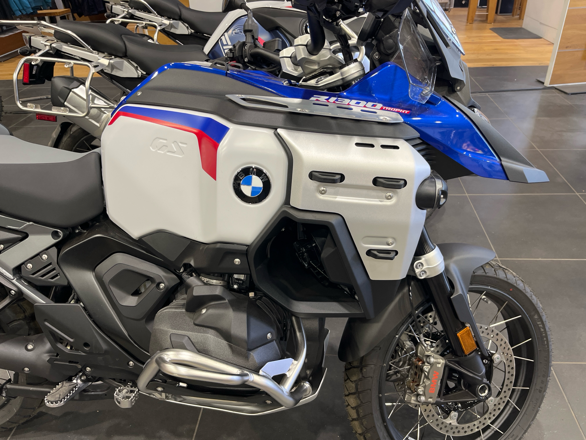 New 2025 BMW R 1300 GS Adventure, Fort Collins CO | Specs, Price, Photos |  Style GS Trophy - Racing Blue Metallic 6K65206