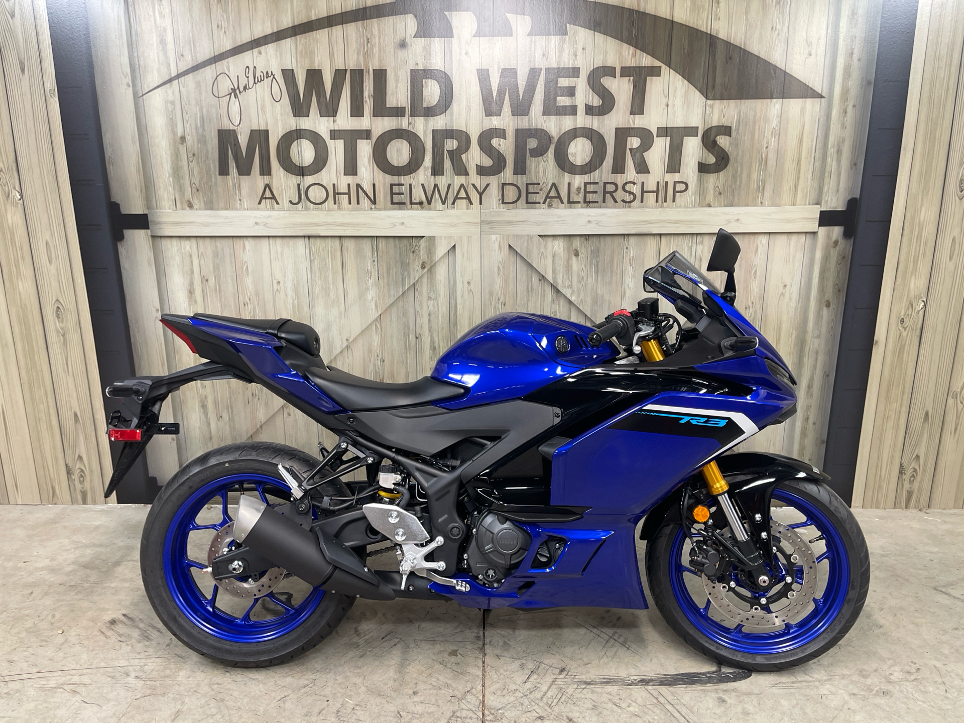 New 2025 Yamaha YZF-R3, Greeley CO | Specs, Price, Photos | Team Yamaha ...