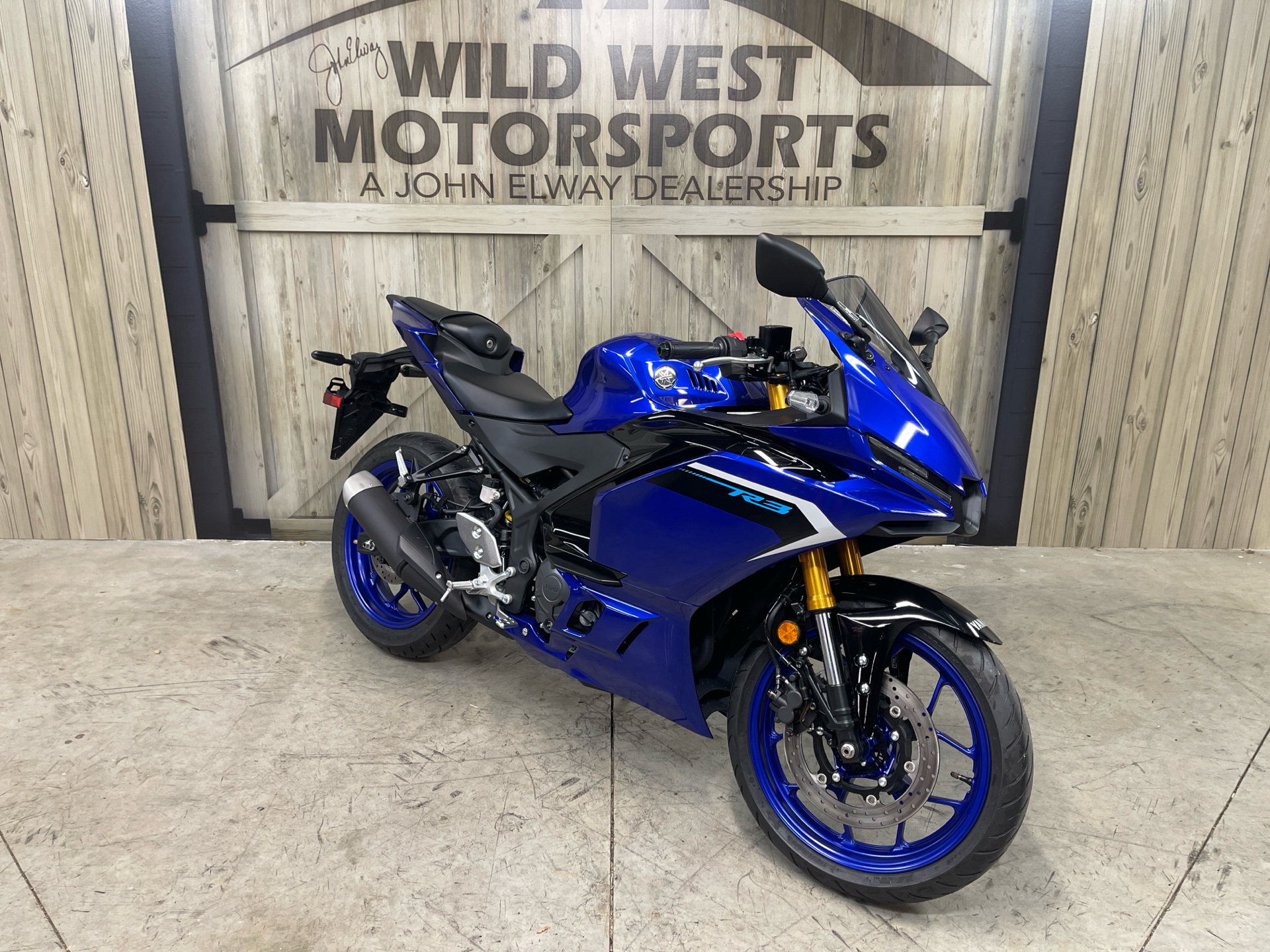 New 2025 Yamaha YZF-R3, Greeley CO | Specs, Price, Photos | Team Yamaha ...