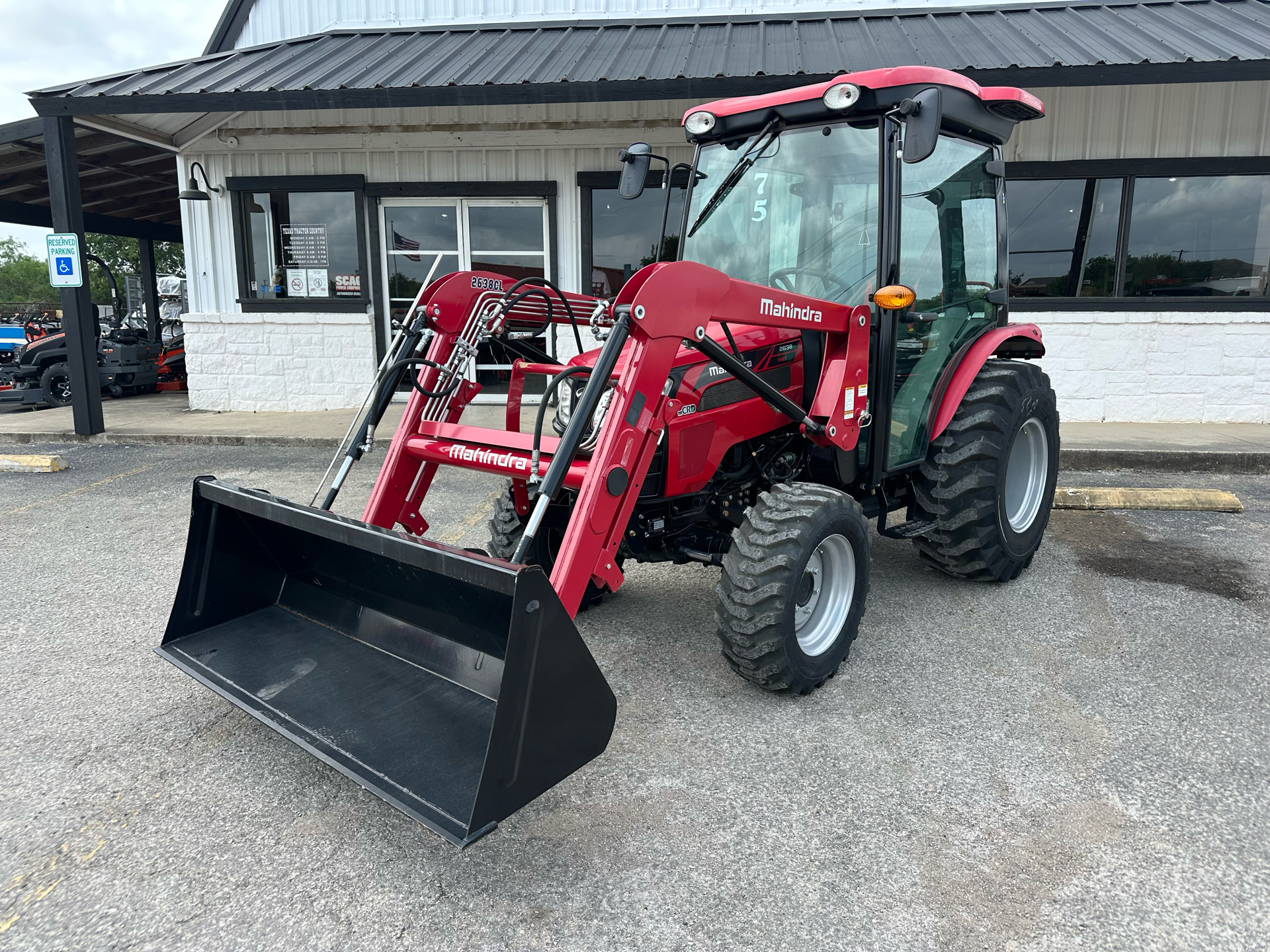 New 2025 Mahindra 2638 HST Cab, Bastrop TX | Specs, Price