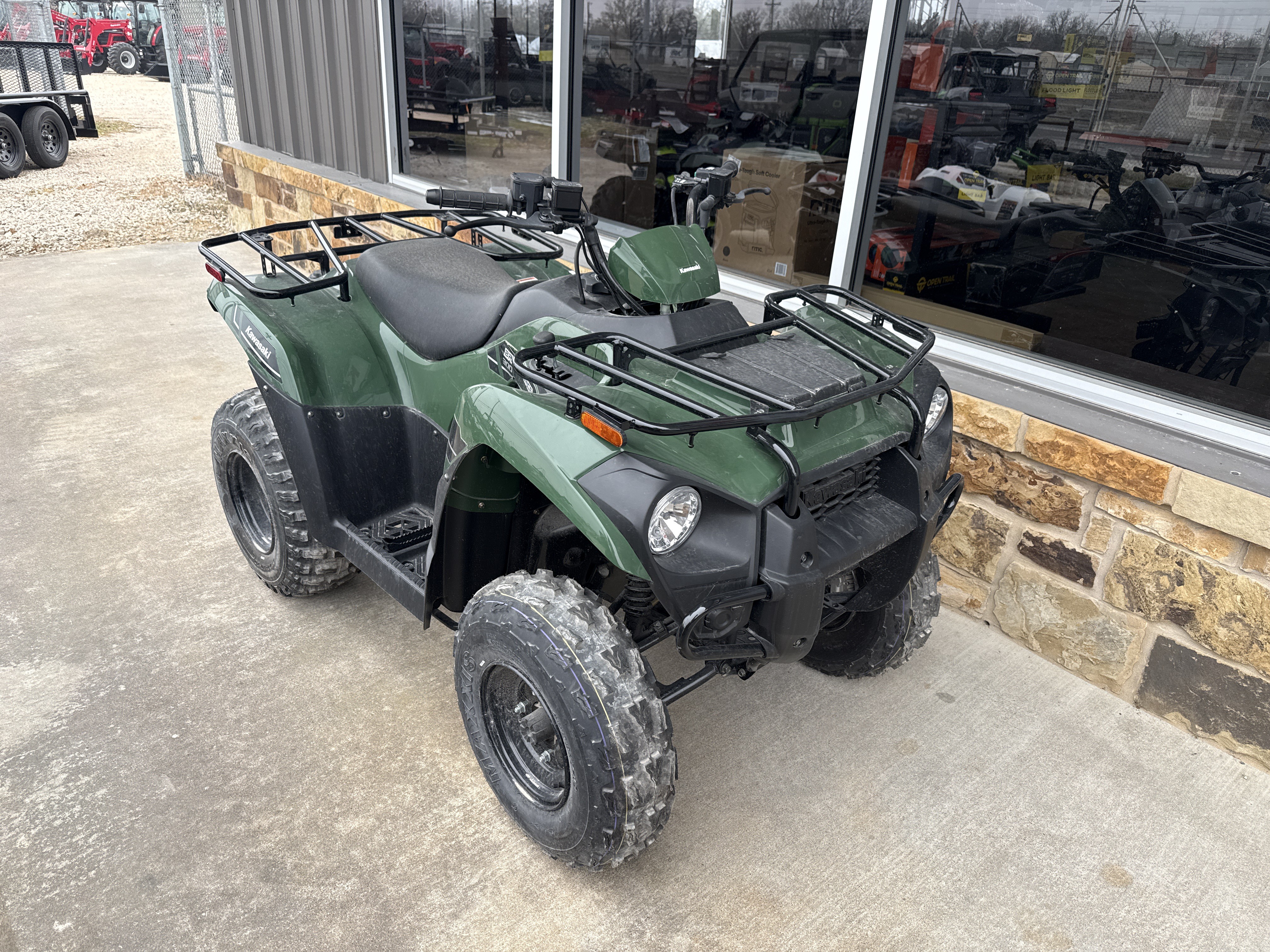 2025 Kawasaki Brute Force® 300 1