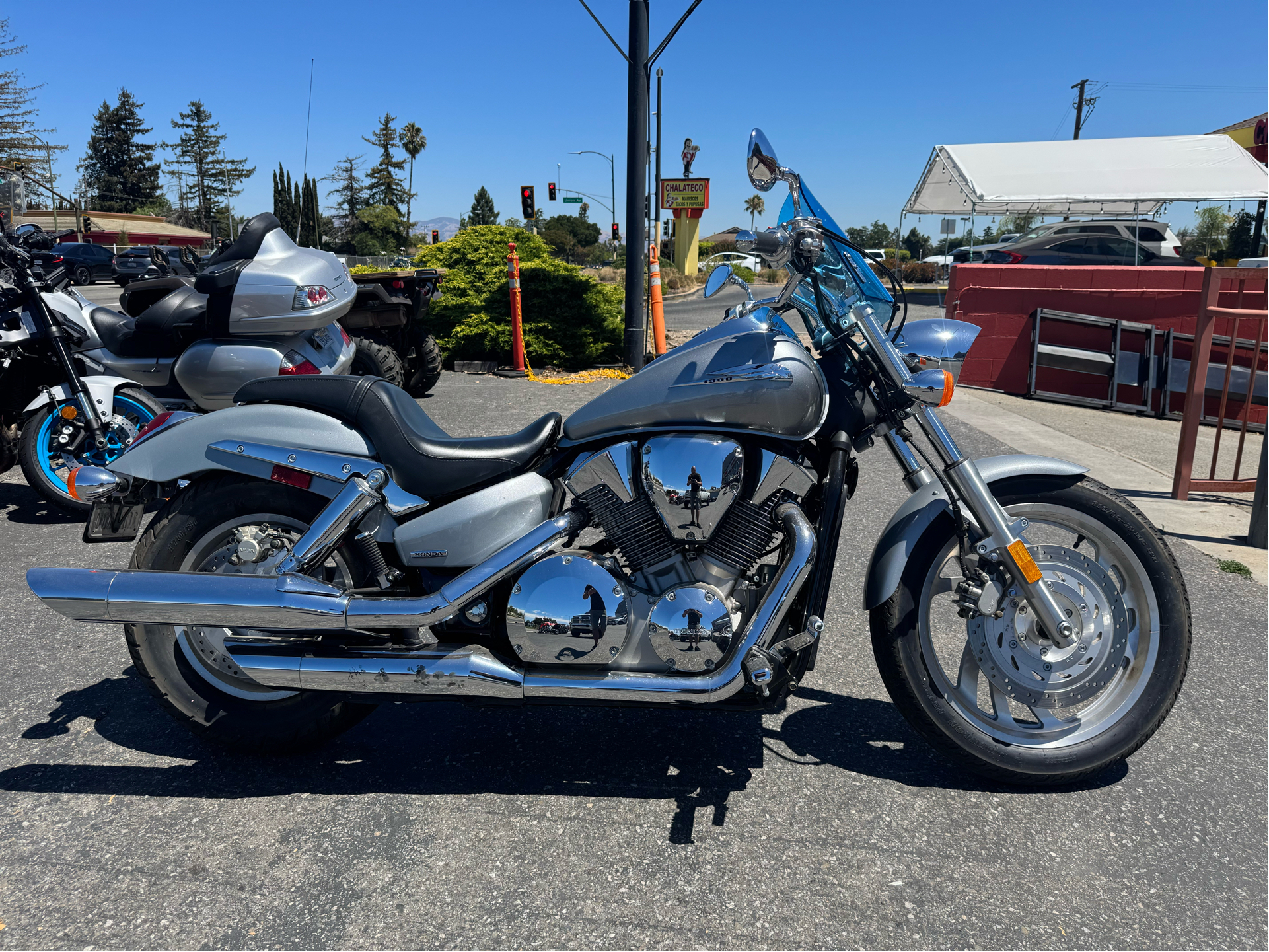 Used 2004 Honda VTX1300C Metallic Silver U00580 Motorcycles in
