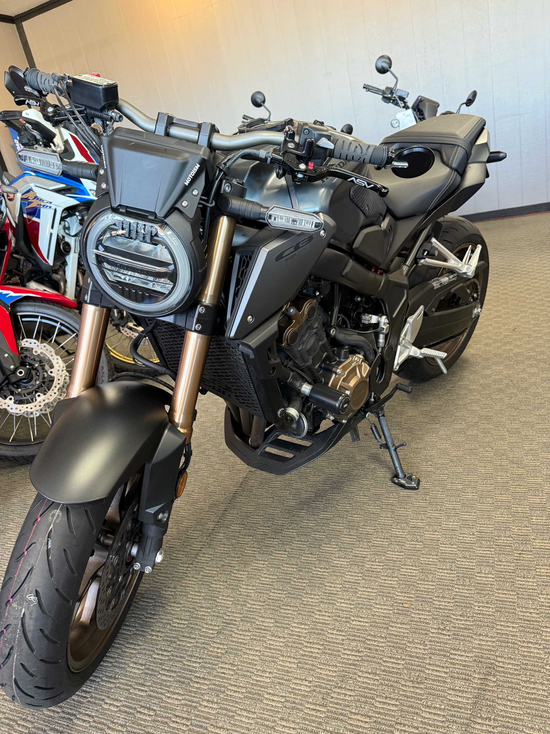 Used 2023 Honda CB650R ABS Matte Gray Metallic U00216