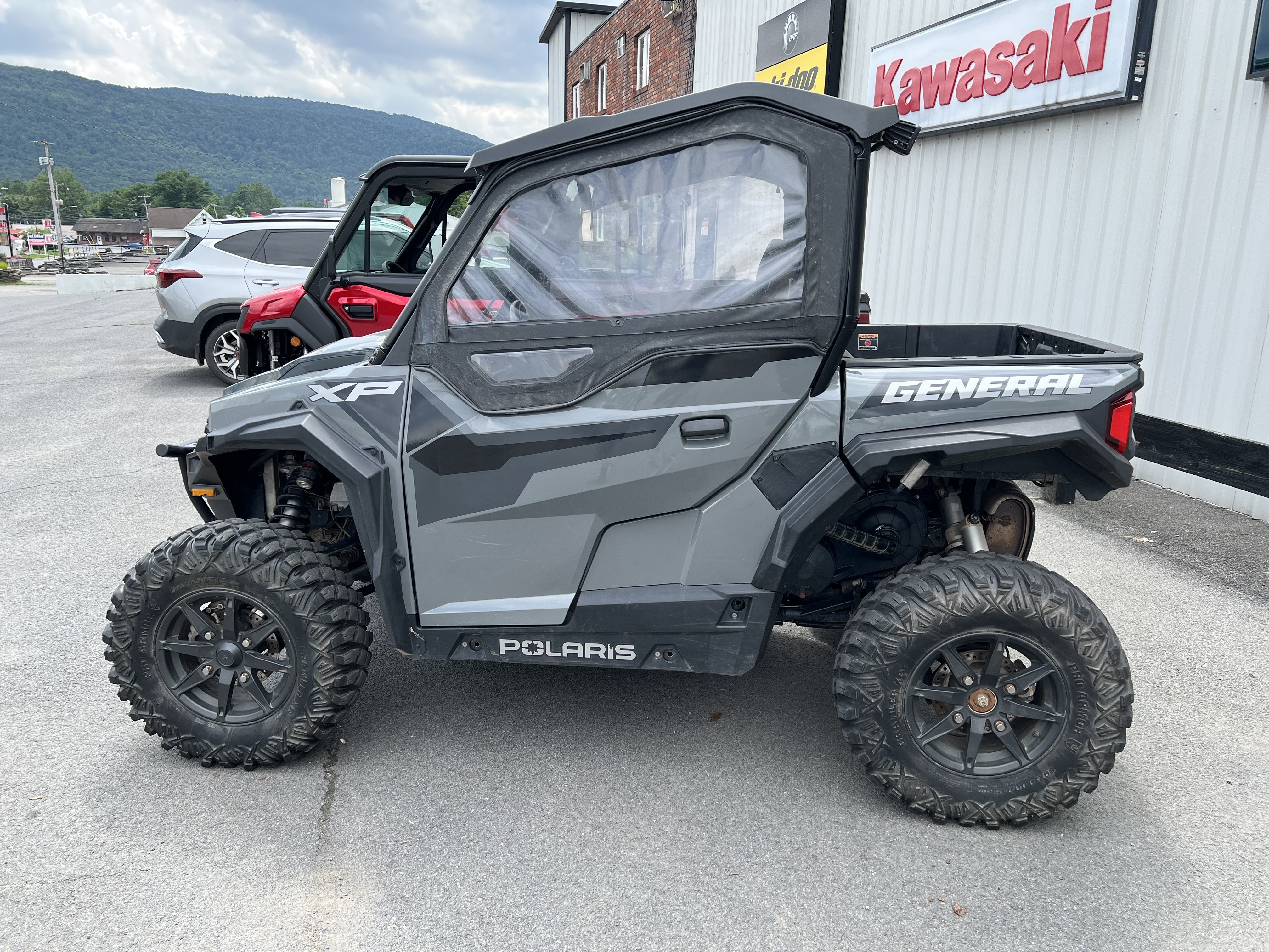2023 Polaris General XP 1000 Ultimate 1