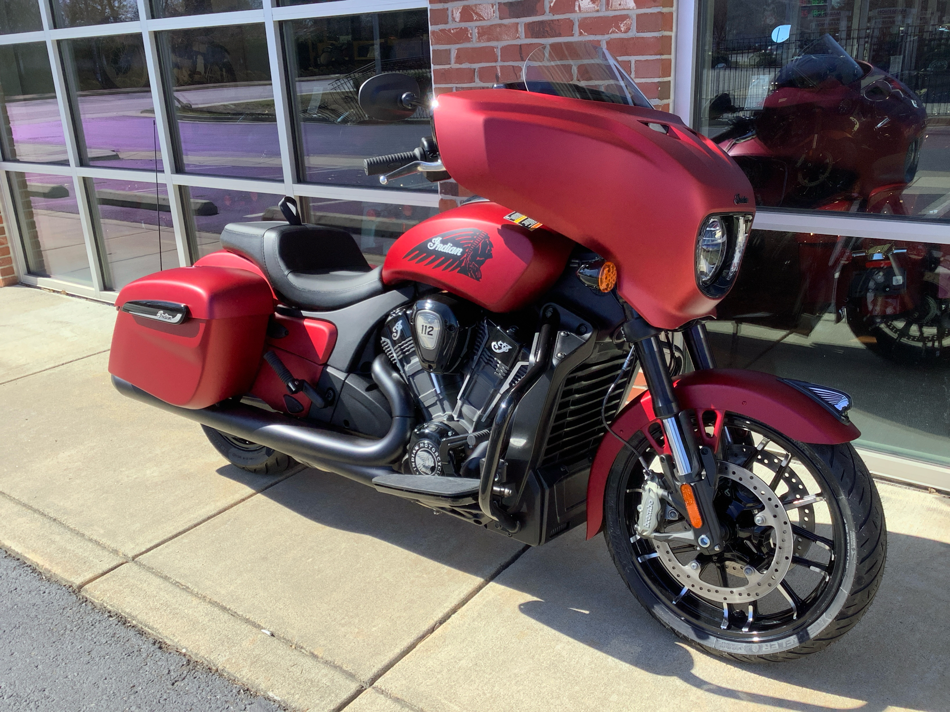 2025  Chieftain® PowerPlus Dark Horse with 112 3