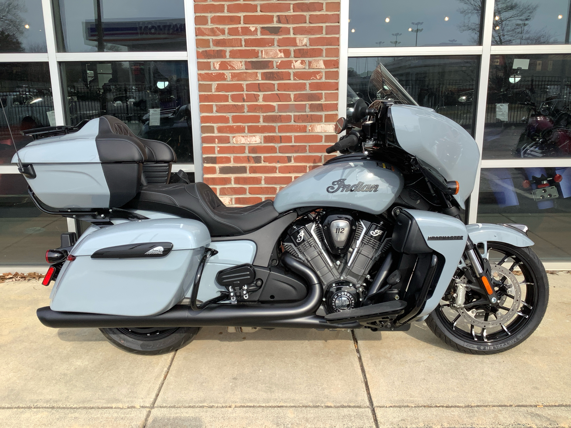 2025 Indian Motorcycle Roadmaster® PowerPlus Dark Horse® with 112