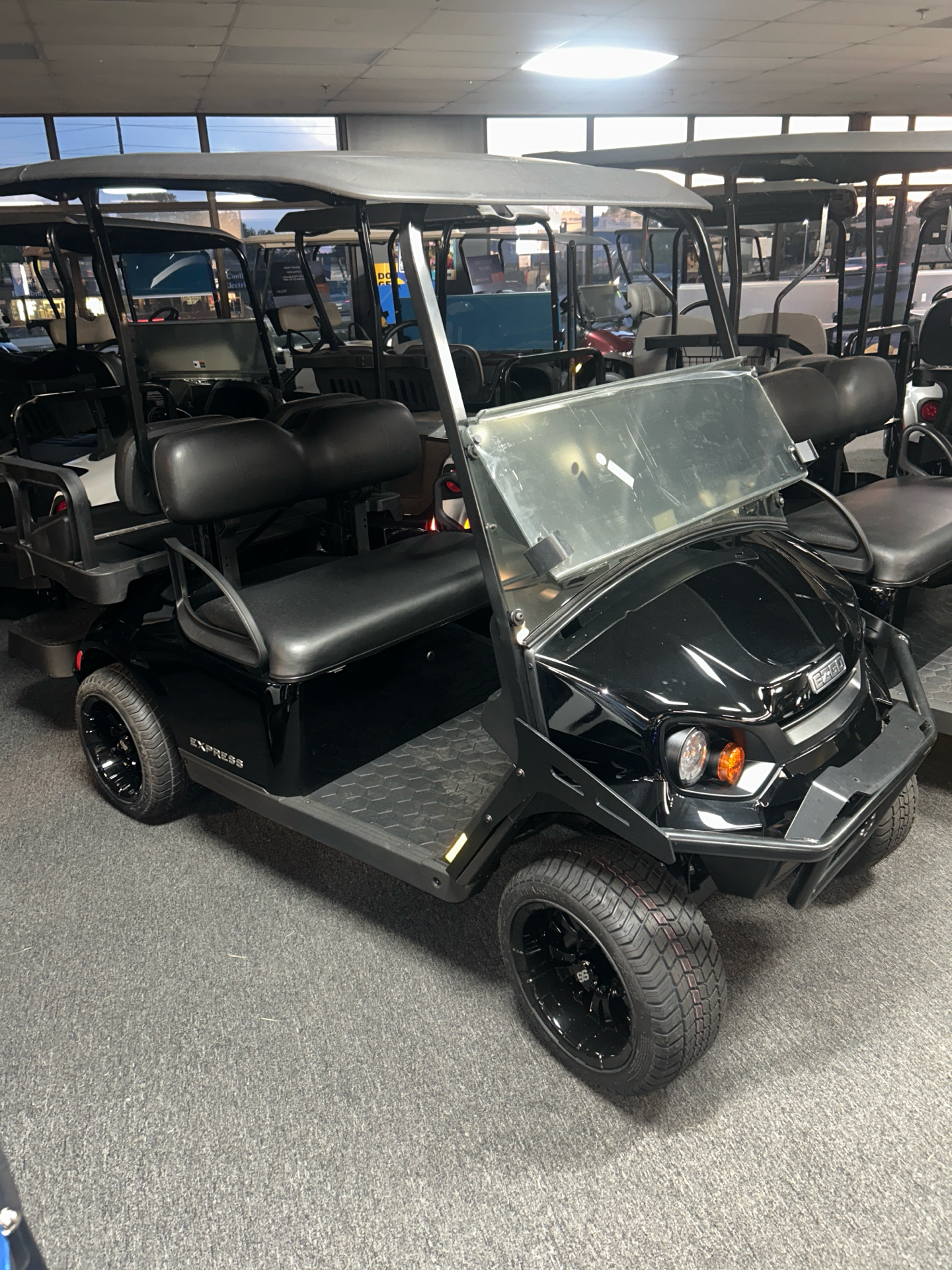 New 2025 E-Z-GO Express 4 ELiTE Lithium | Golf Carts in Jackson TN