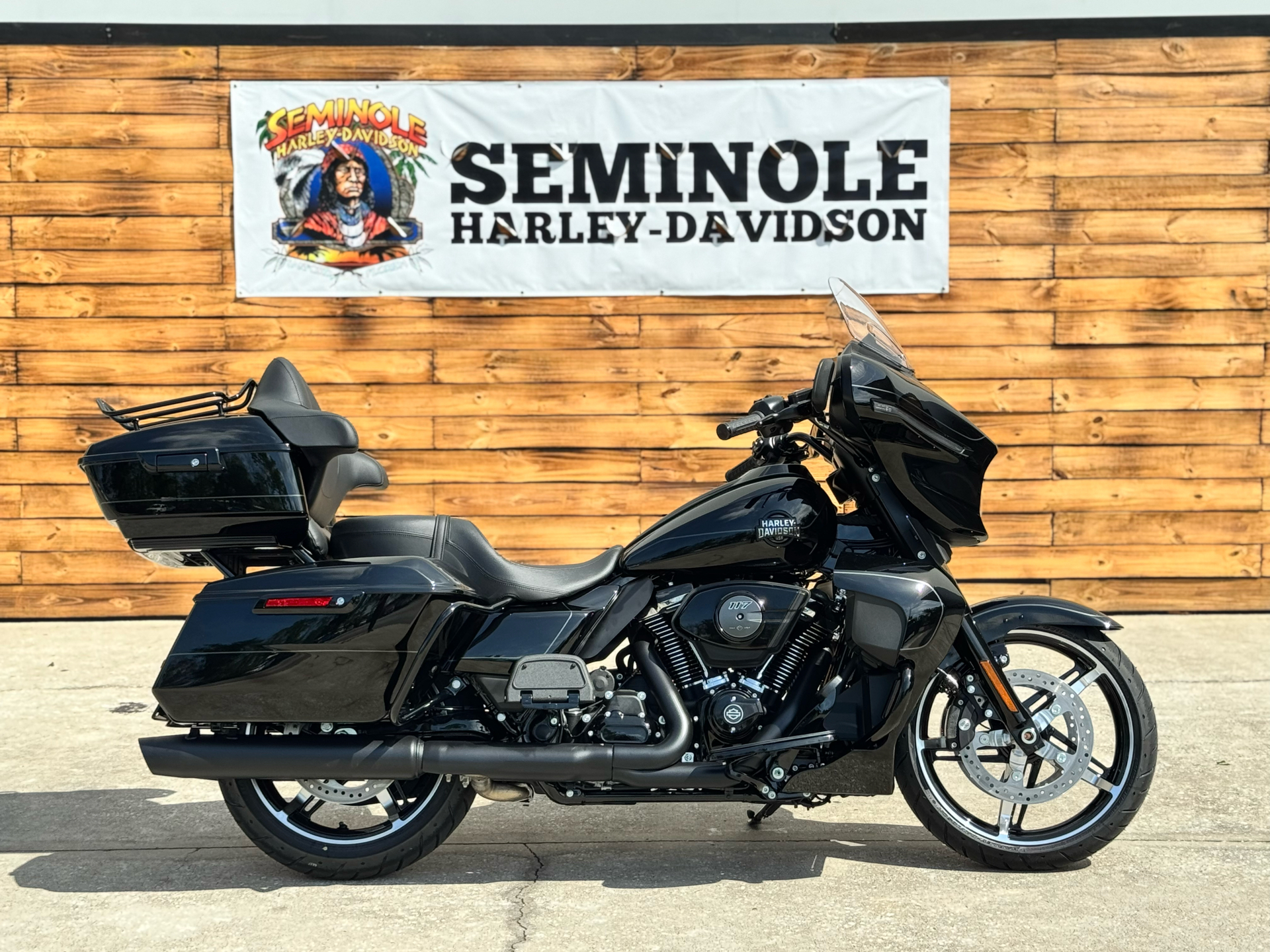 HARLEY-DAVIDSON ブラック サスペンダー New 2025 Harley-Davidson Street Glide® Ultra Motorcycle