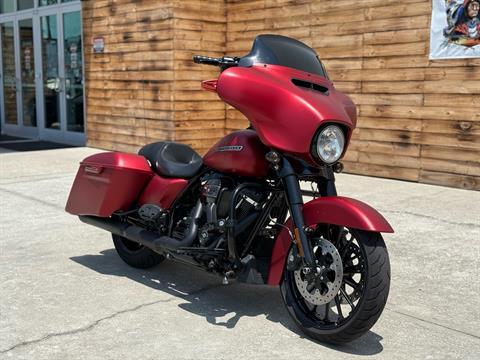 Wicked Red Denim 2019 Street Glide For Sale Used 2019 Harley