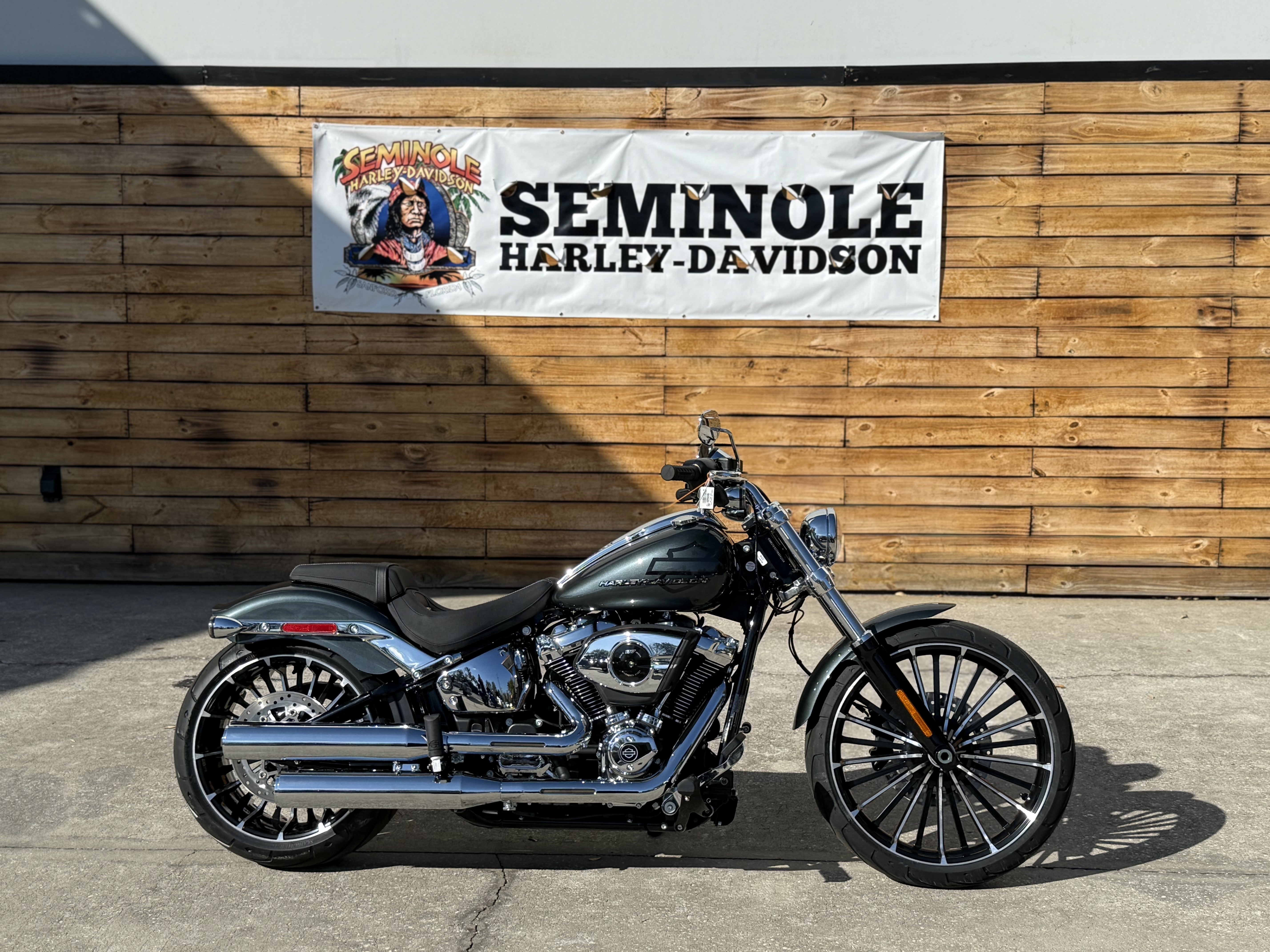 レザー ブラック フレアパンツーHARLEY-DAVIDSON New 2026 Harley-Davidson Breakout® Motorcycle - Specs, Price