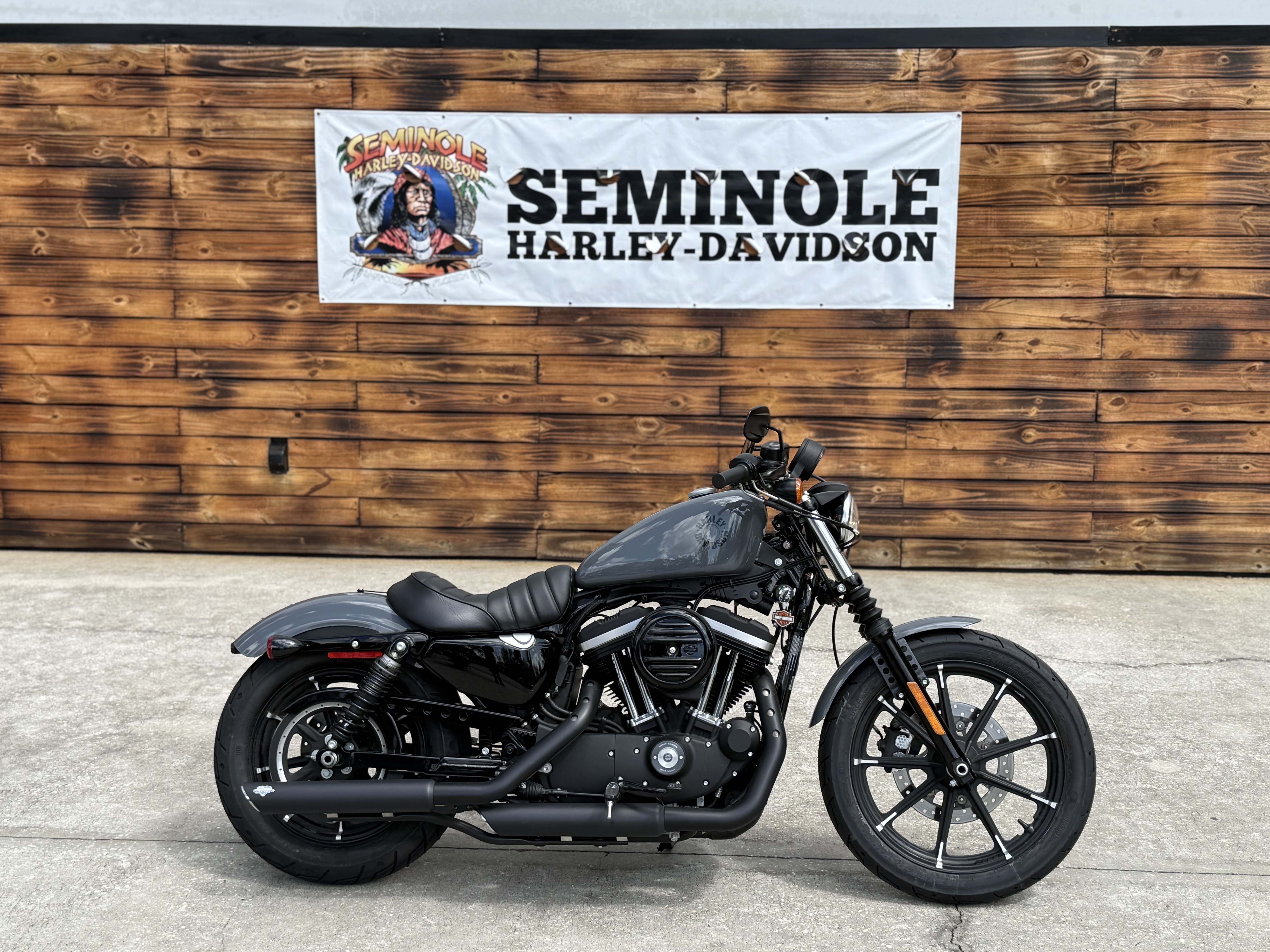 Used 2022 Harley-Davidson Iron 883™ Motorcycle - Specs, Price