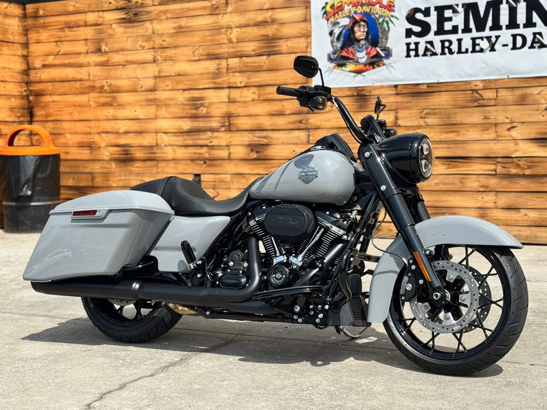 New 2025 Harley-Davidson Road King® Special Motorcycle - Specs