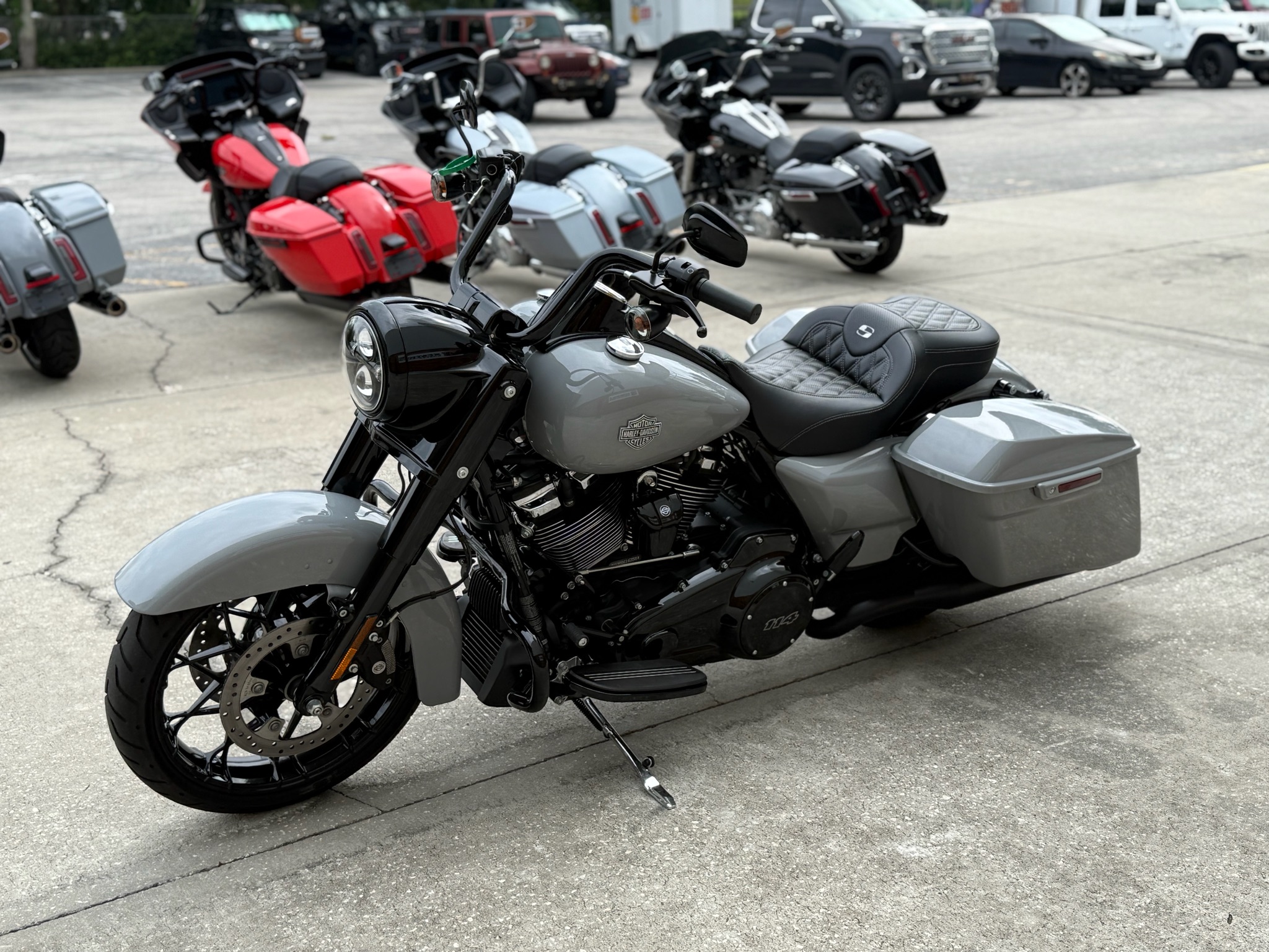 2025 Harley-Davidson Road King® Special 9