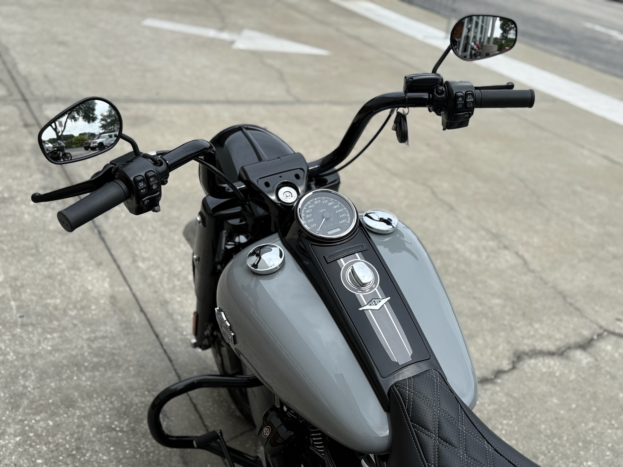 2025 Harley-Davidson Road King® Special 11