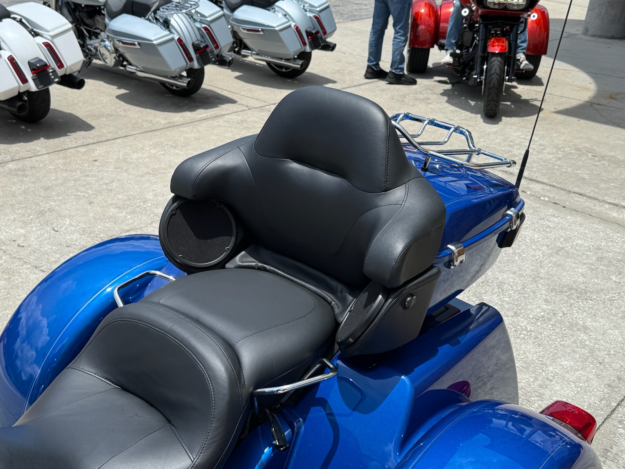 2024 Harley-Davidson Tri Glide® Ultra 10