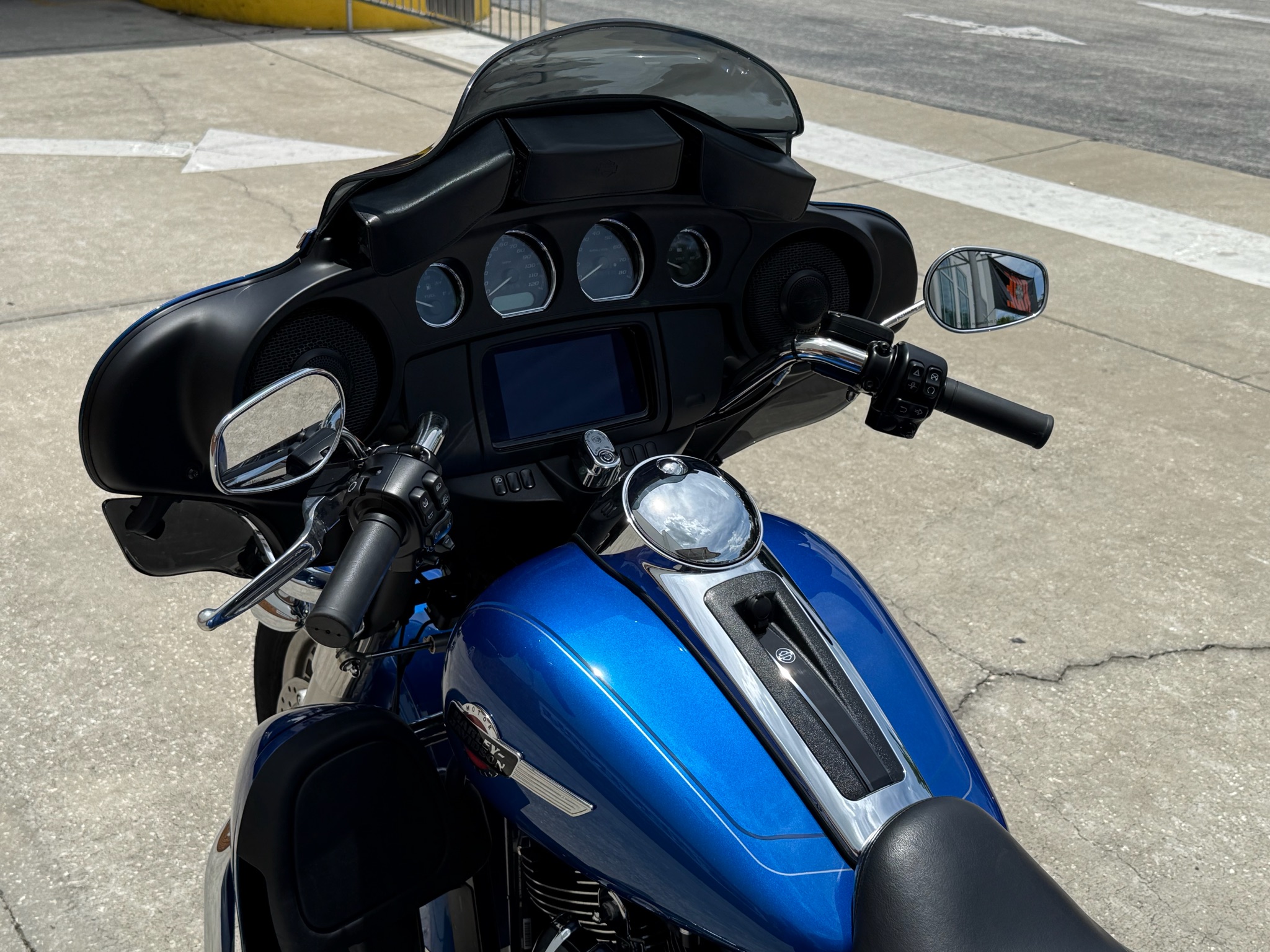 2024 Harley-Davidson Tri Glide® Ultra 11