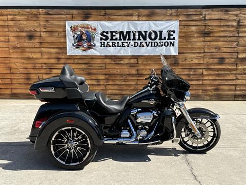 Certified Pre-Owned 2025 Harley-Davidson Tri Glide® Ultra