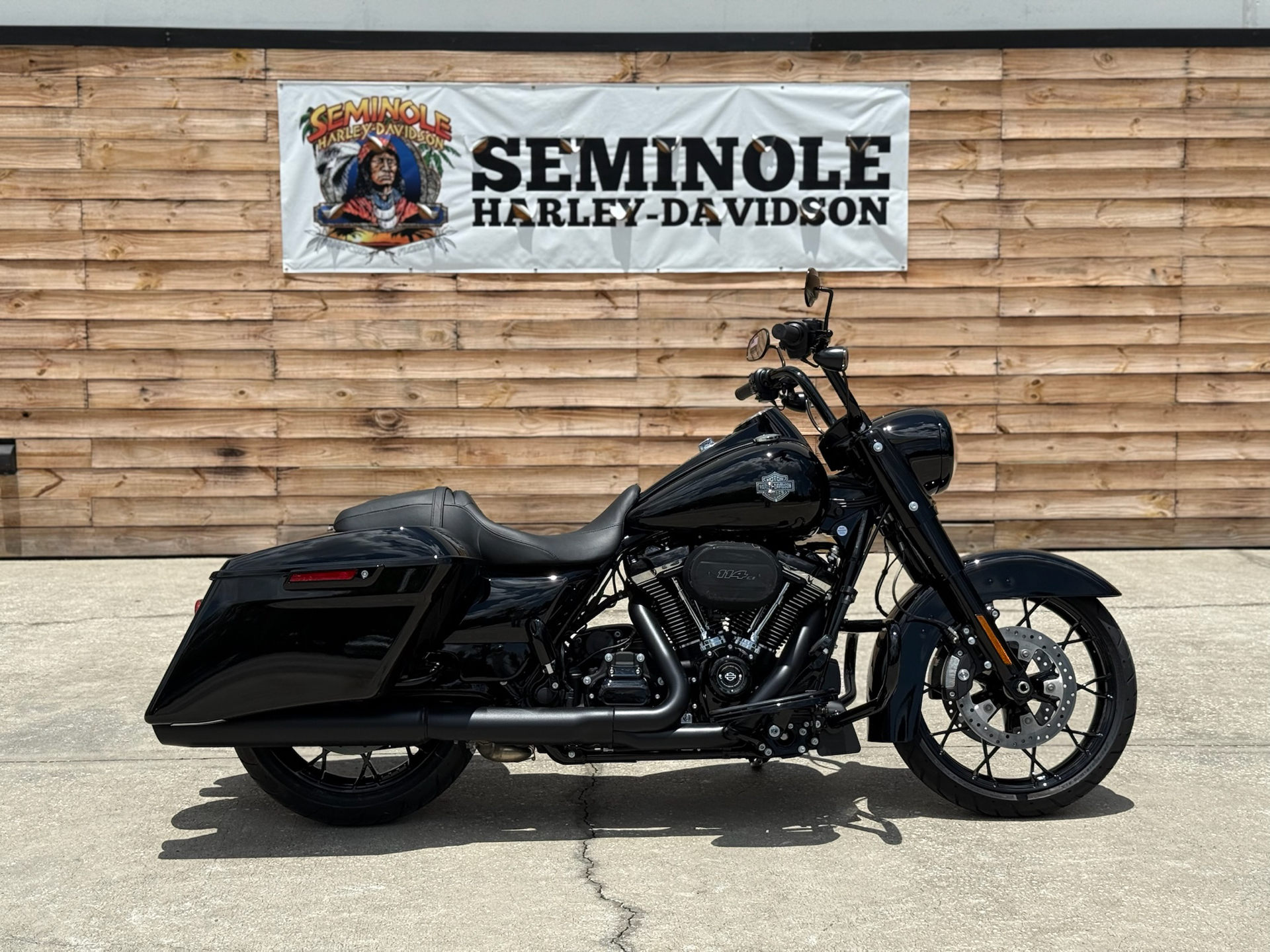 New 2025 Harley-Davidson Road King® Special Motorcycle - Specs