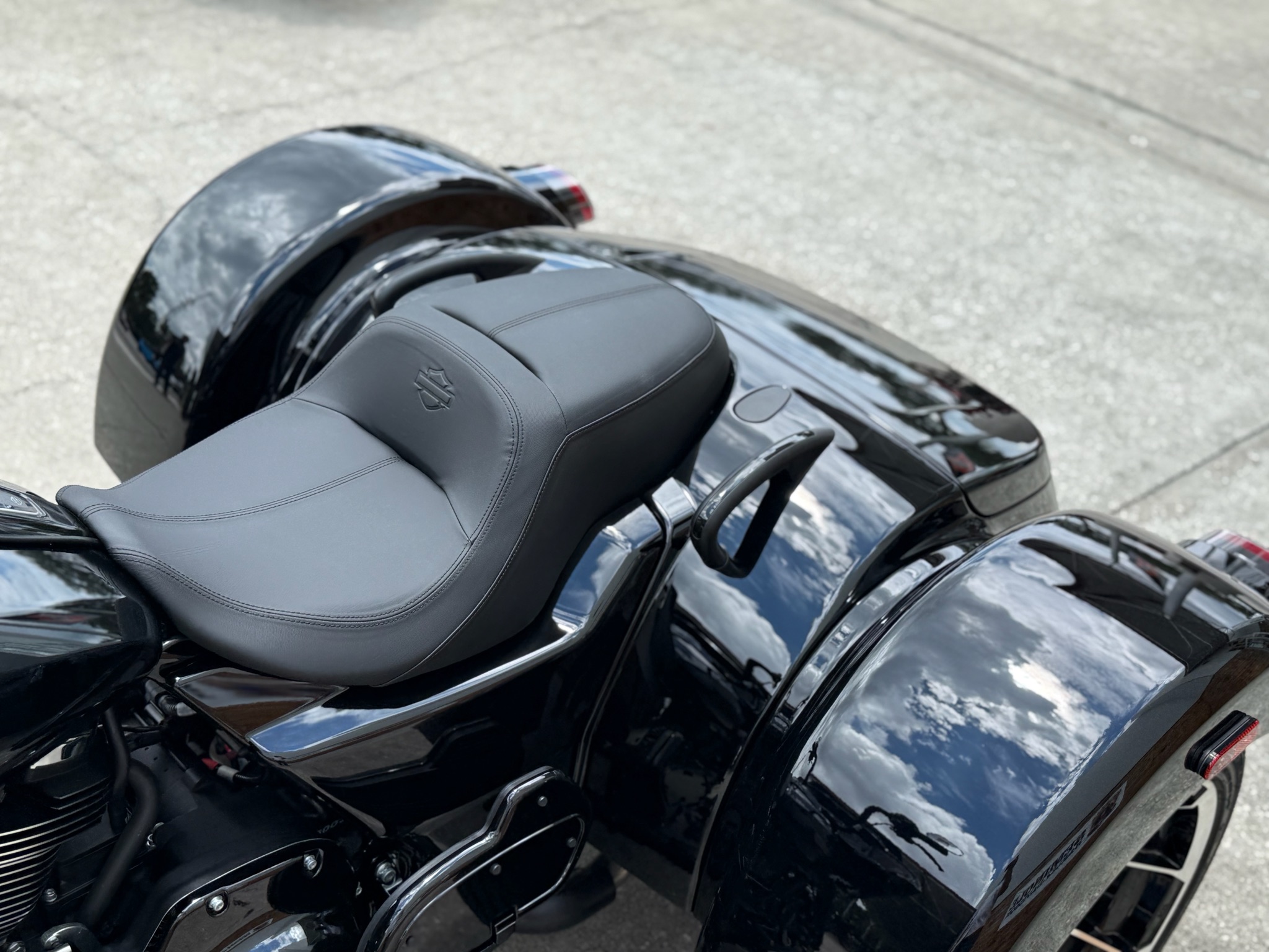 2026 Harley-Davidson Road Glide® 3 9