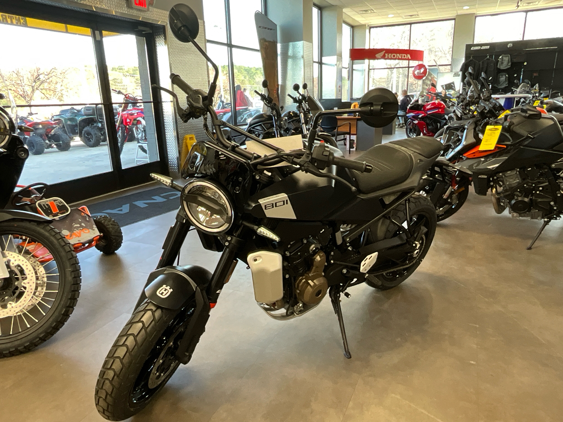 New 2025 Husqvarna Svartpilen 801, Durham NC | Specs, Price