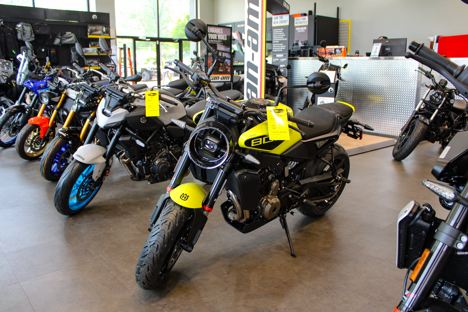 New 2025 Husqvarna Vitpilen 801, Durham NC | Specs, Price, Photos