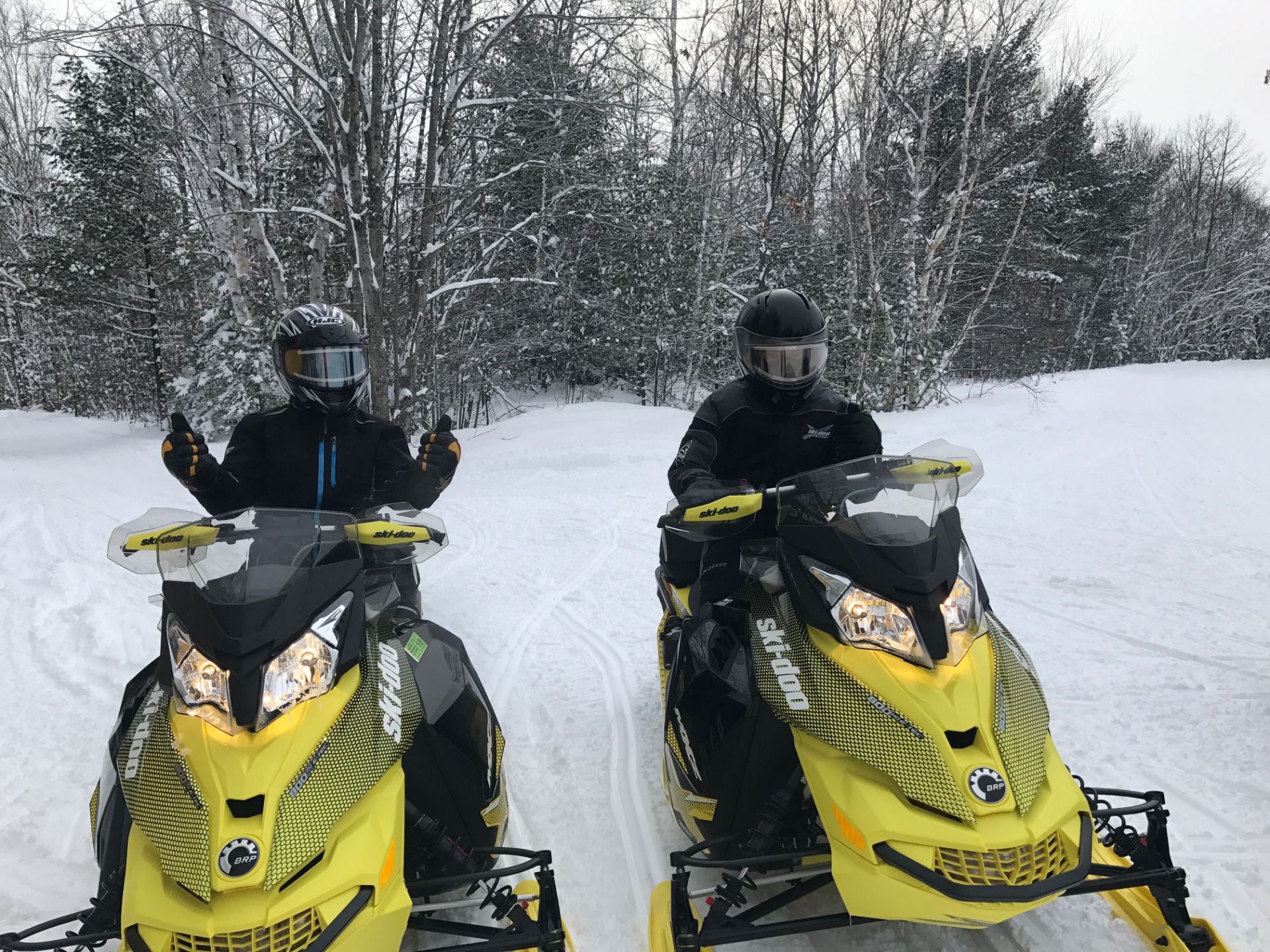 s_ek様 OS イエロー 25 New 2027 Ski-Doo MXZ X-RS 137 850 E-TEC ES RipSaw 1.25 Snowmobiles