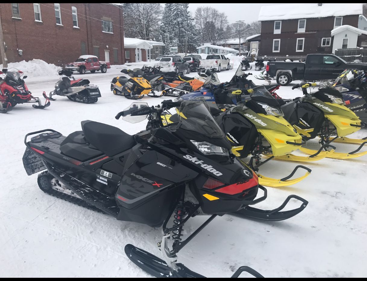 Used 2015 Ski-Doo MXZ X 600 E-TEC | Snowmobiles in Big Bend WI