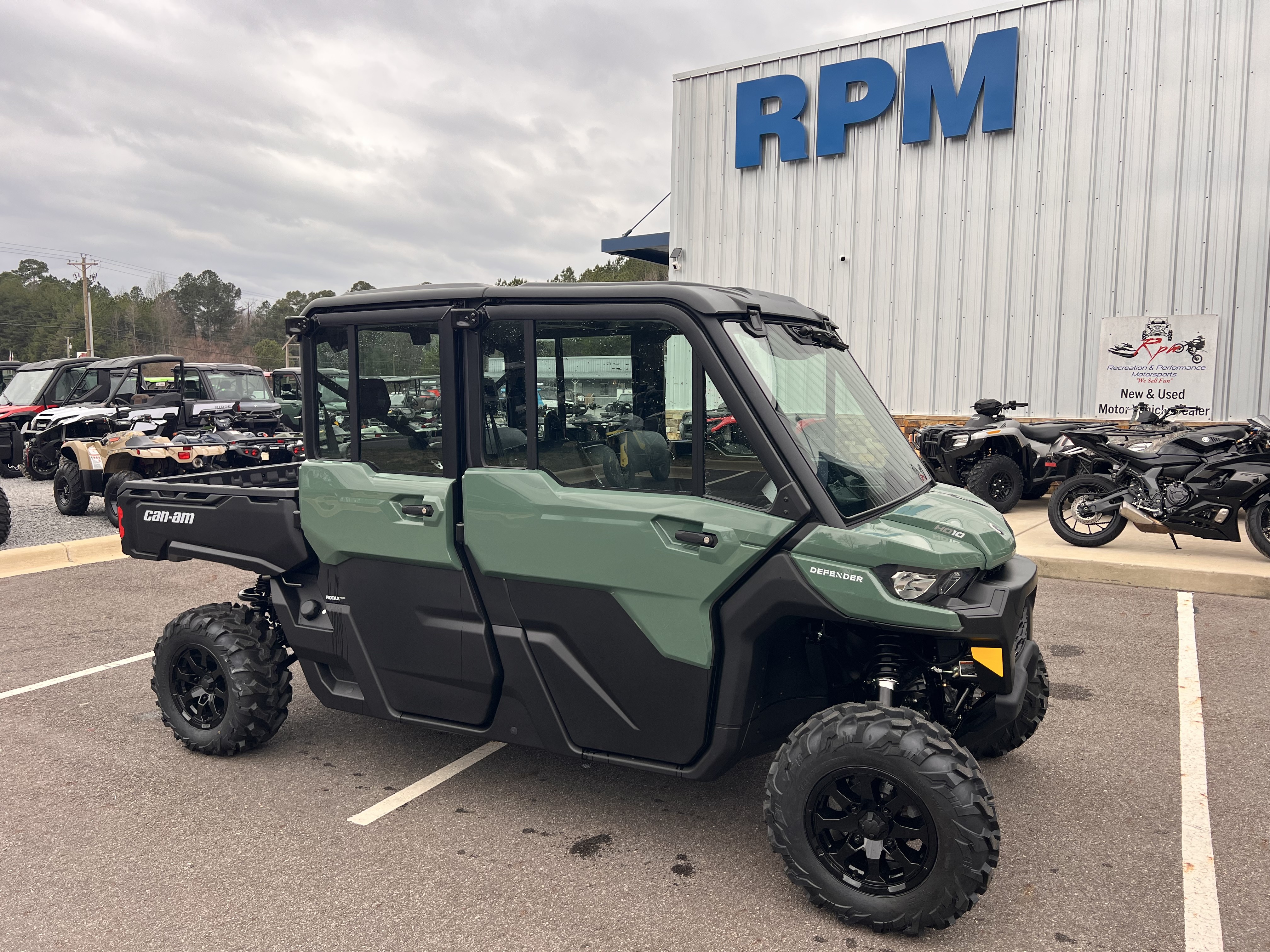2026 Can-Am Defender MAX DPS CAB HD10, Hanceville AL | New Utility