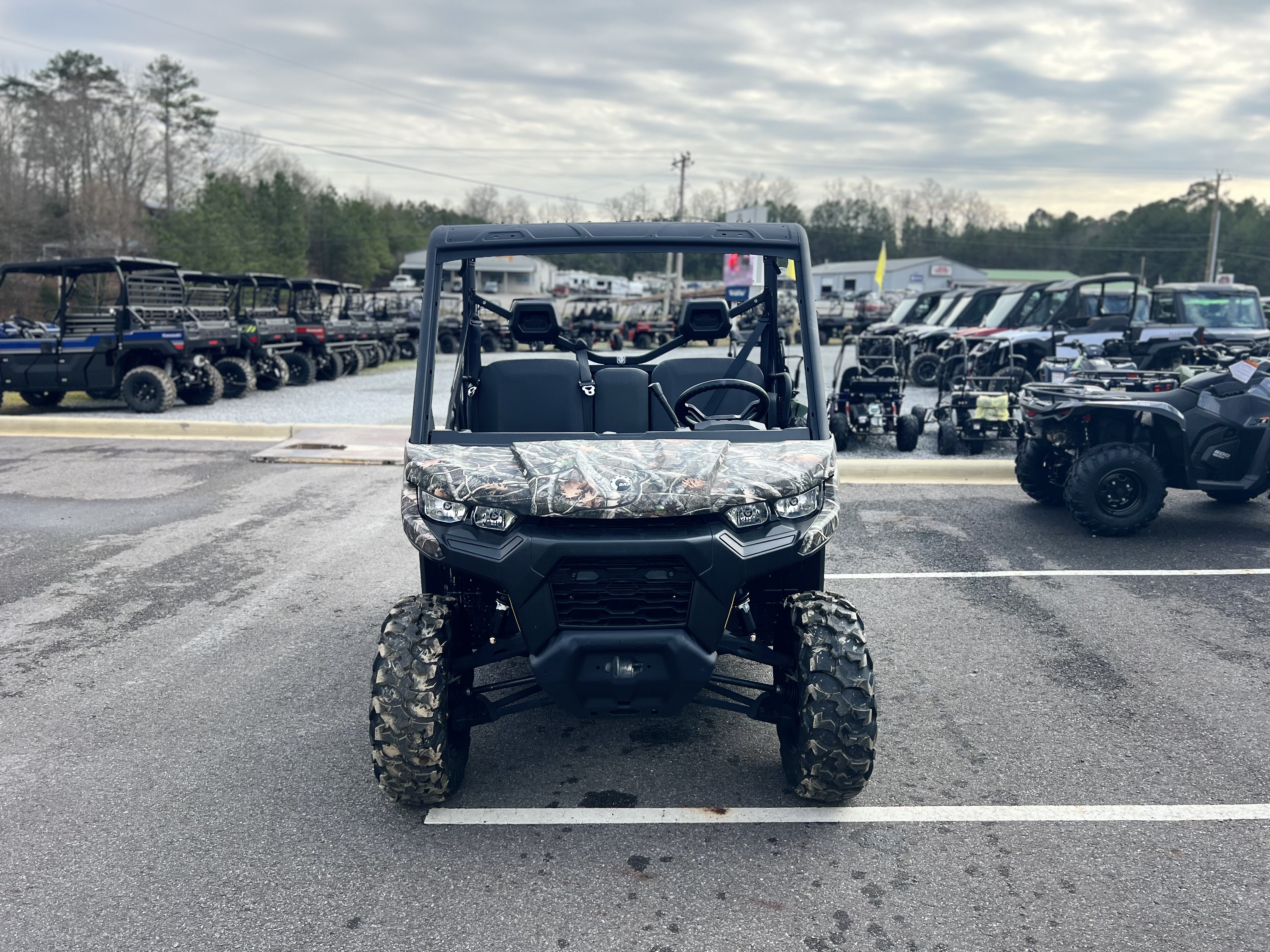 2025 Can-Am™ Defender DPS HD9 4