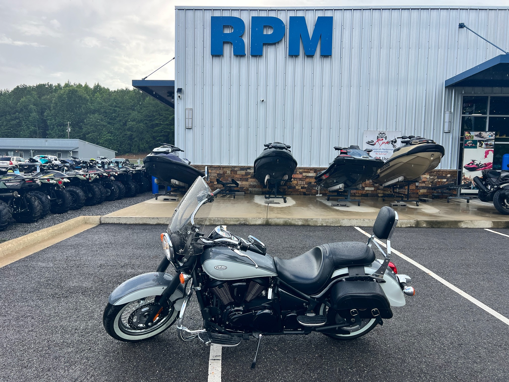 2024 Kawasaki Vulcan 900 Classic 1
