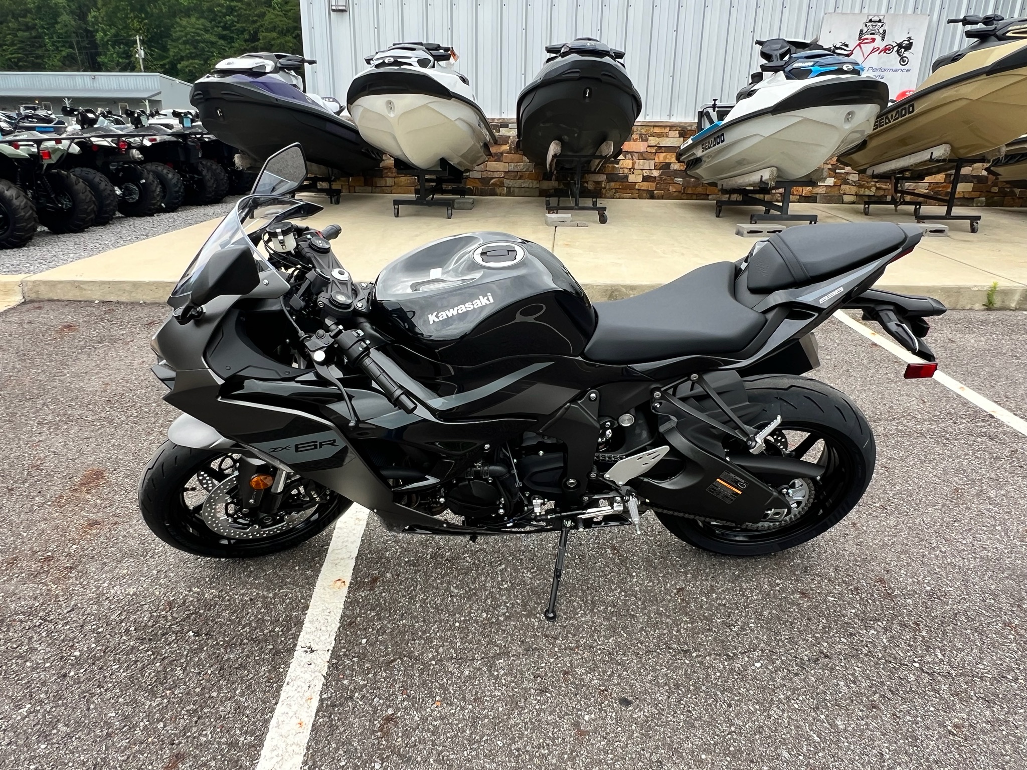 2026 Kawasaki Ninja® ZX-6R ABS 2