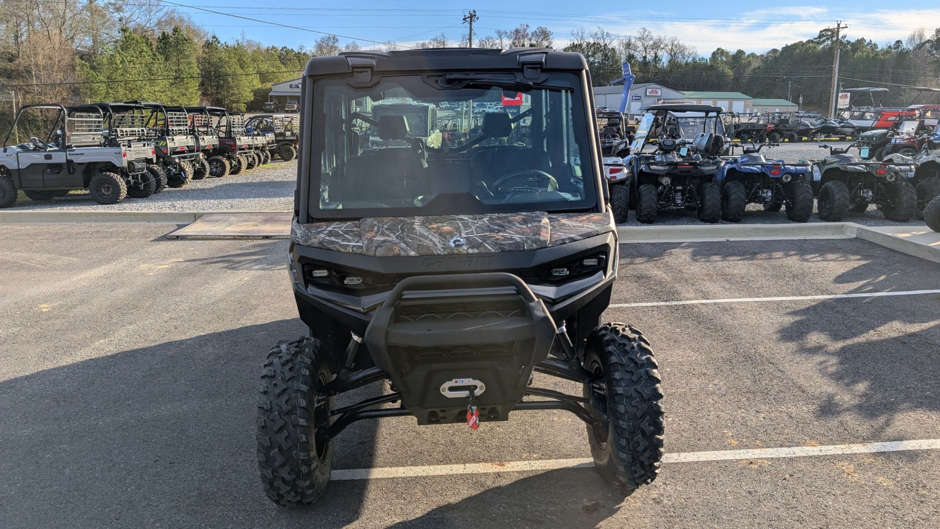 2026 Can-Am™ Defender MAX XT CAB HD11 with 10.25 in. touchscree 2