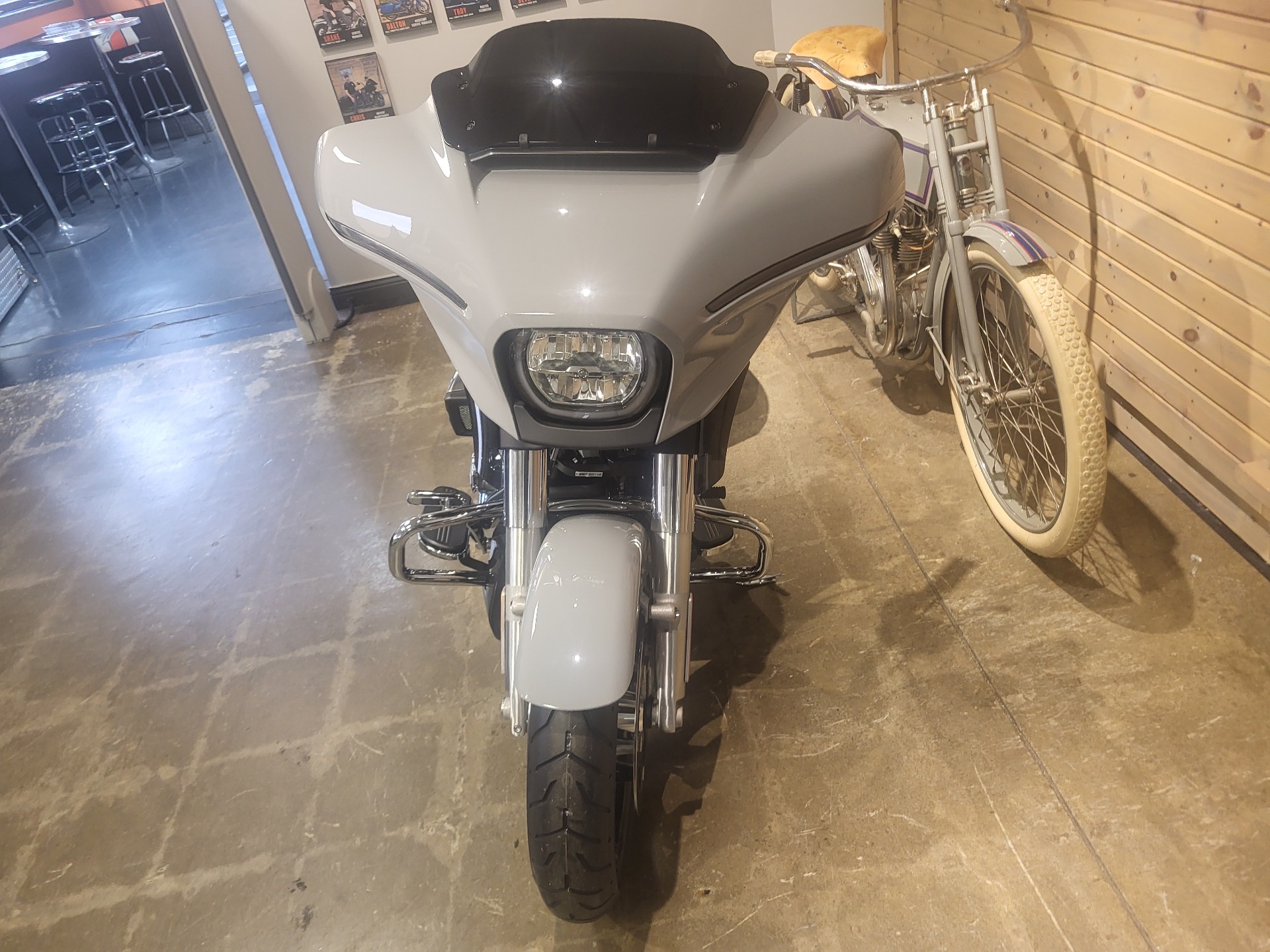 2025 Harley-Davidson Street Glide® 9