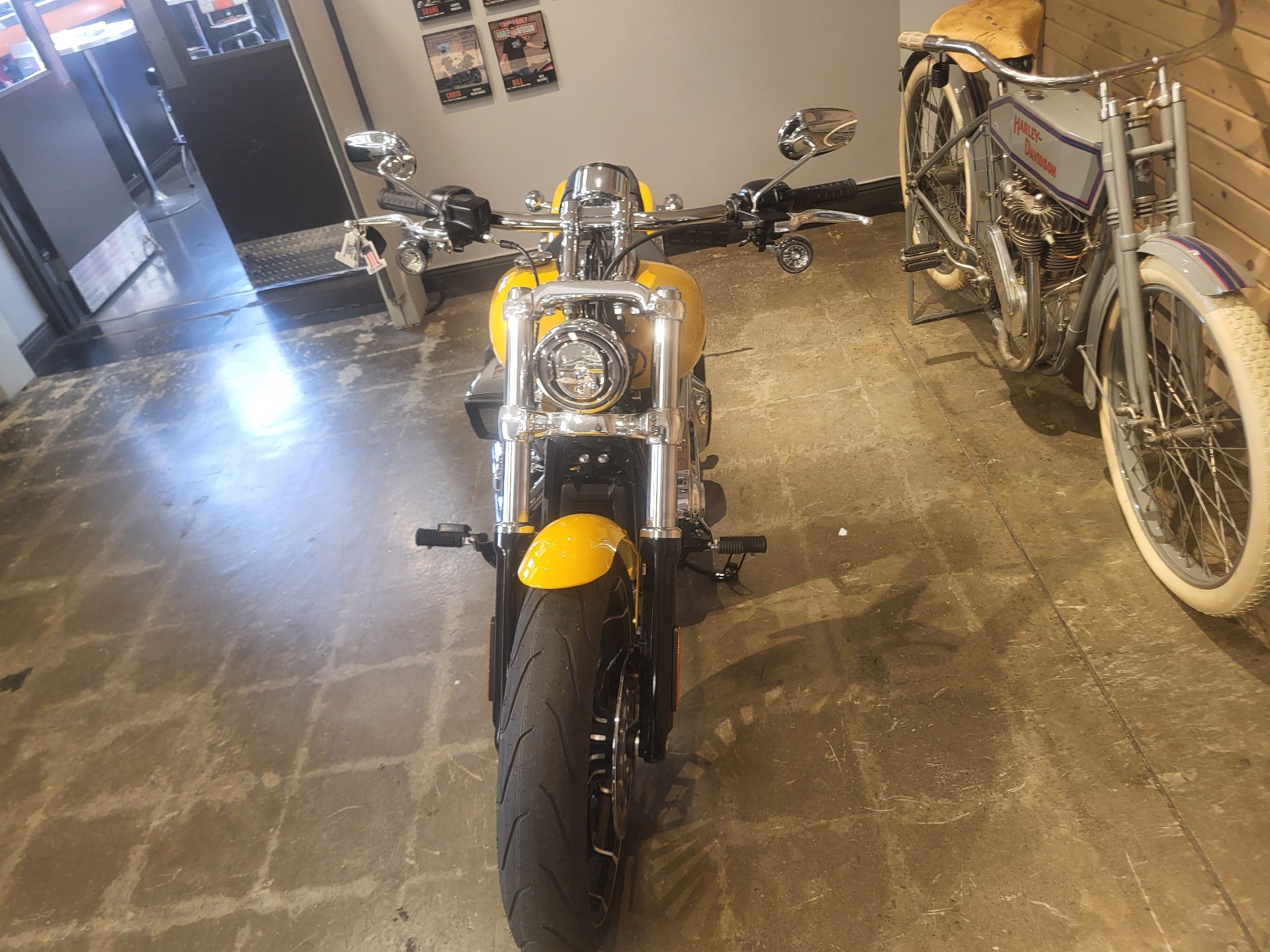 2025 Harley-Davidson Breakout® 9