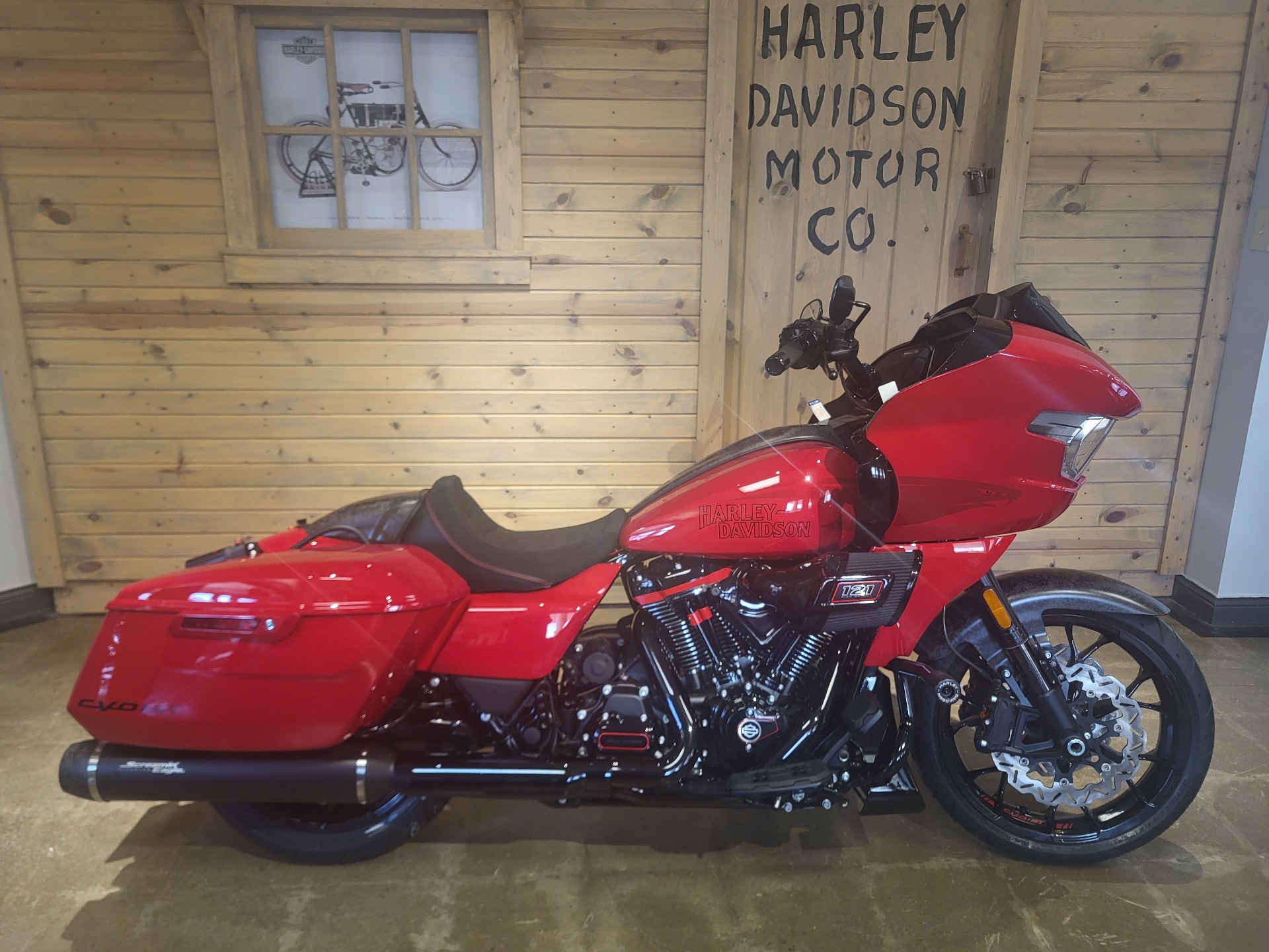 New 2025 Harley-Davidson CVO™ Road Glide® ST Motorcycles in Mentor