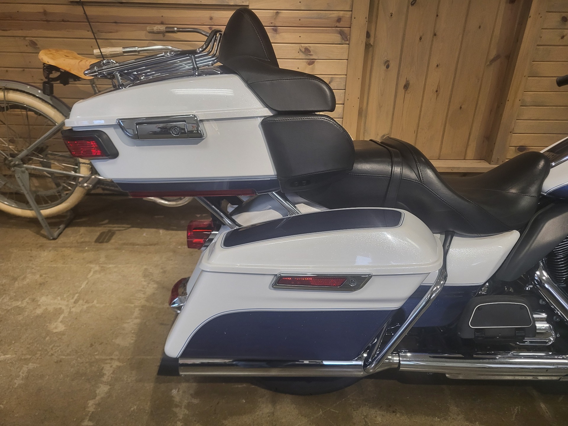 2015 Harley-Davidson Electra Glide® Ultra Classic® 3