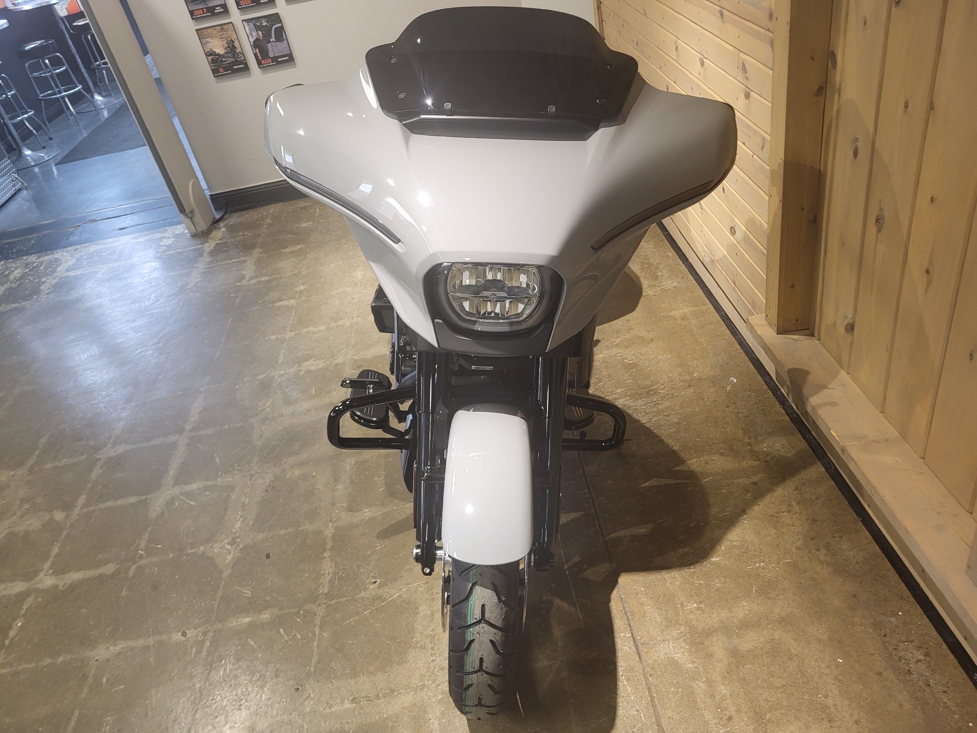 2025 Harley-Davidson Street Glide® 8