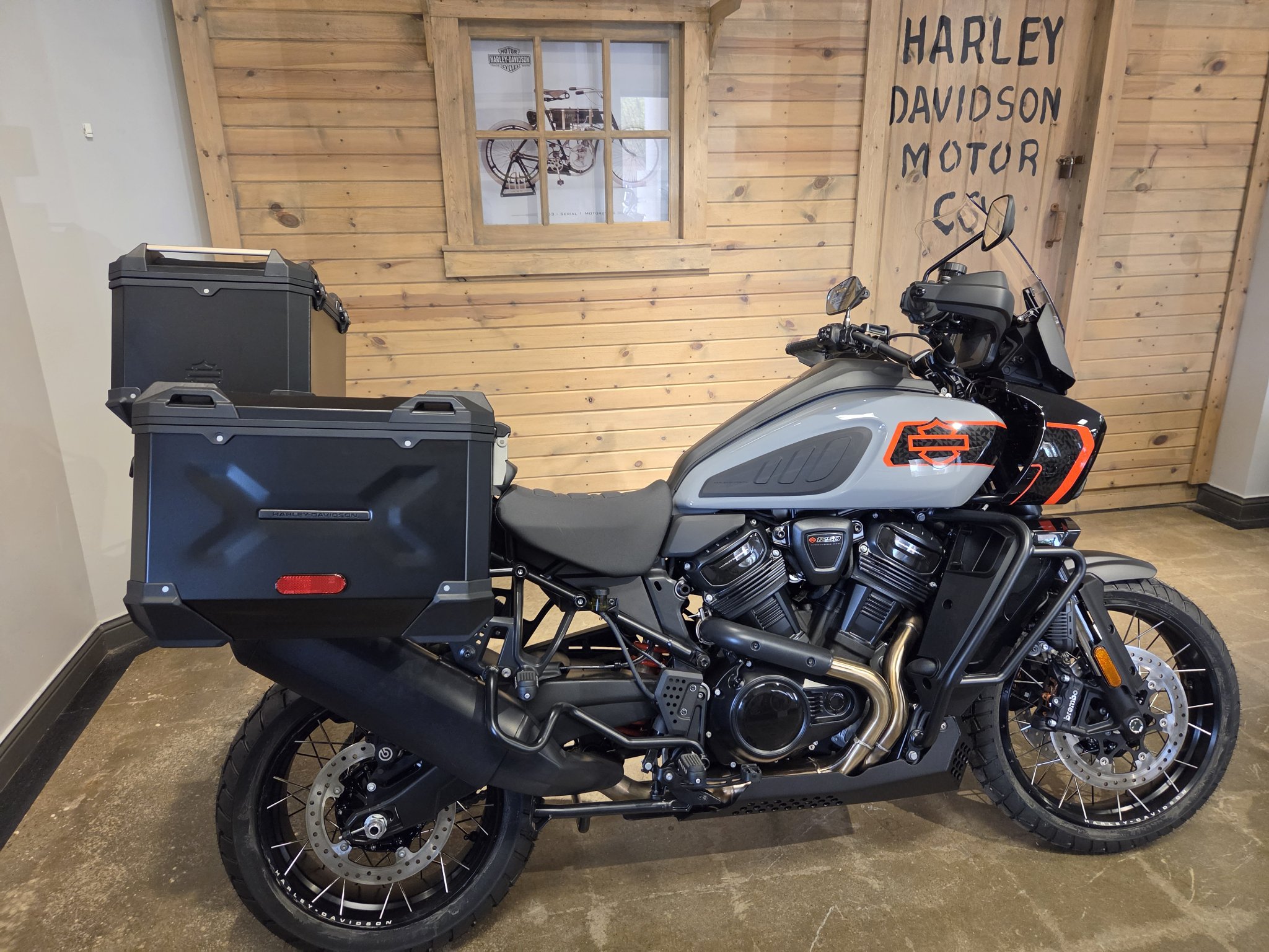 2026 Harley-Davidson Pan America® 1250 Limited 10