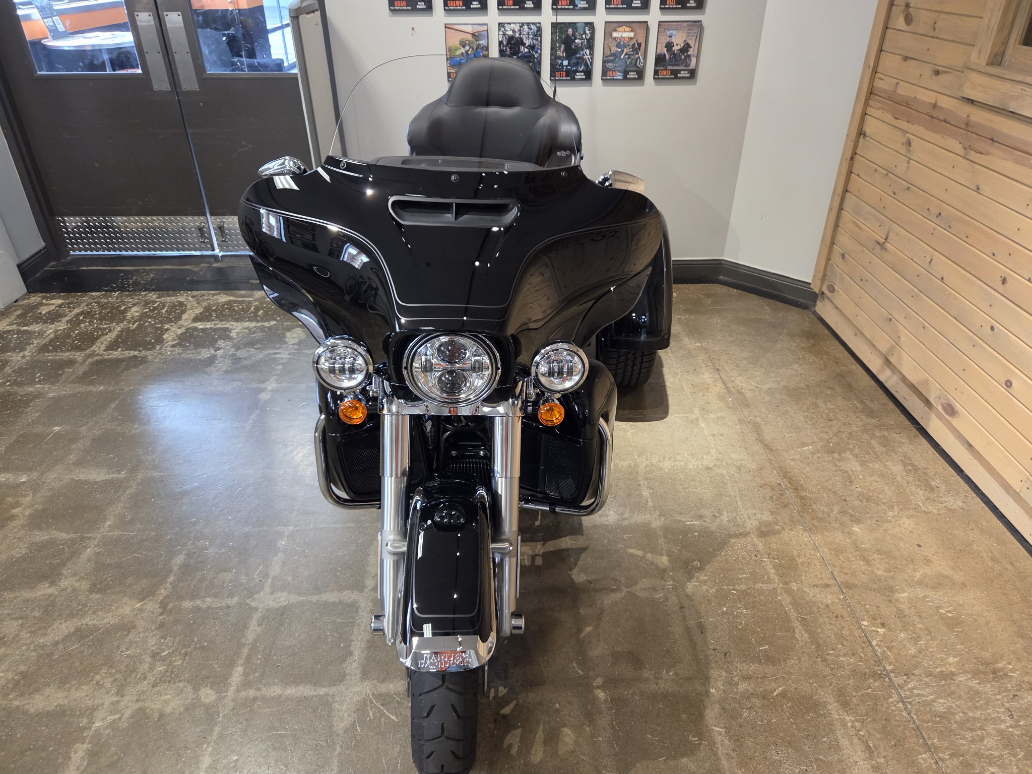 2025 Harley-Davidson Tri Glide® Ultra 10