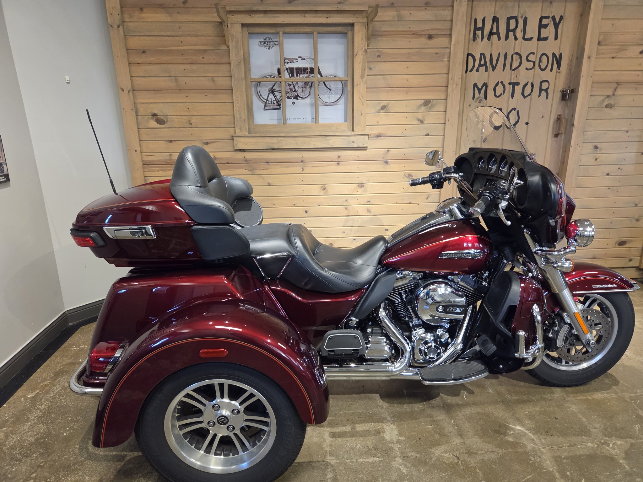 2016 Harley-Davidson Tri Glide® Ultra 11