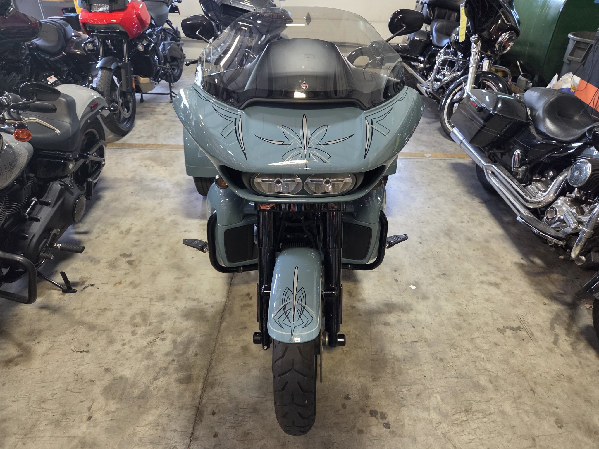 2024 Harley-Davidson Road Glide® 3 2