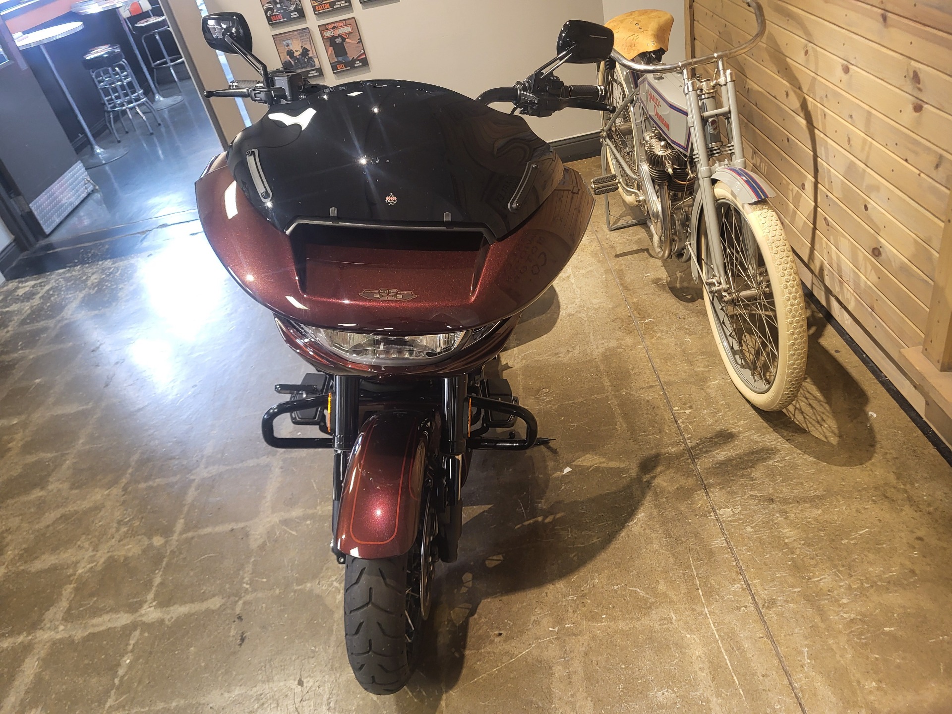 2024 Harley-Davidson CVO Road Glide® 10