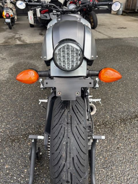 2016 Yamaha XSR900 7